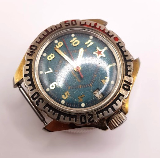 LEGENDARY RUSSIAN VINTAGE MENS WATCH VOSTOK KOMANDIRSKIYe MECHANICAL WORKING RAR