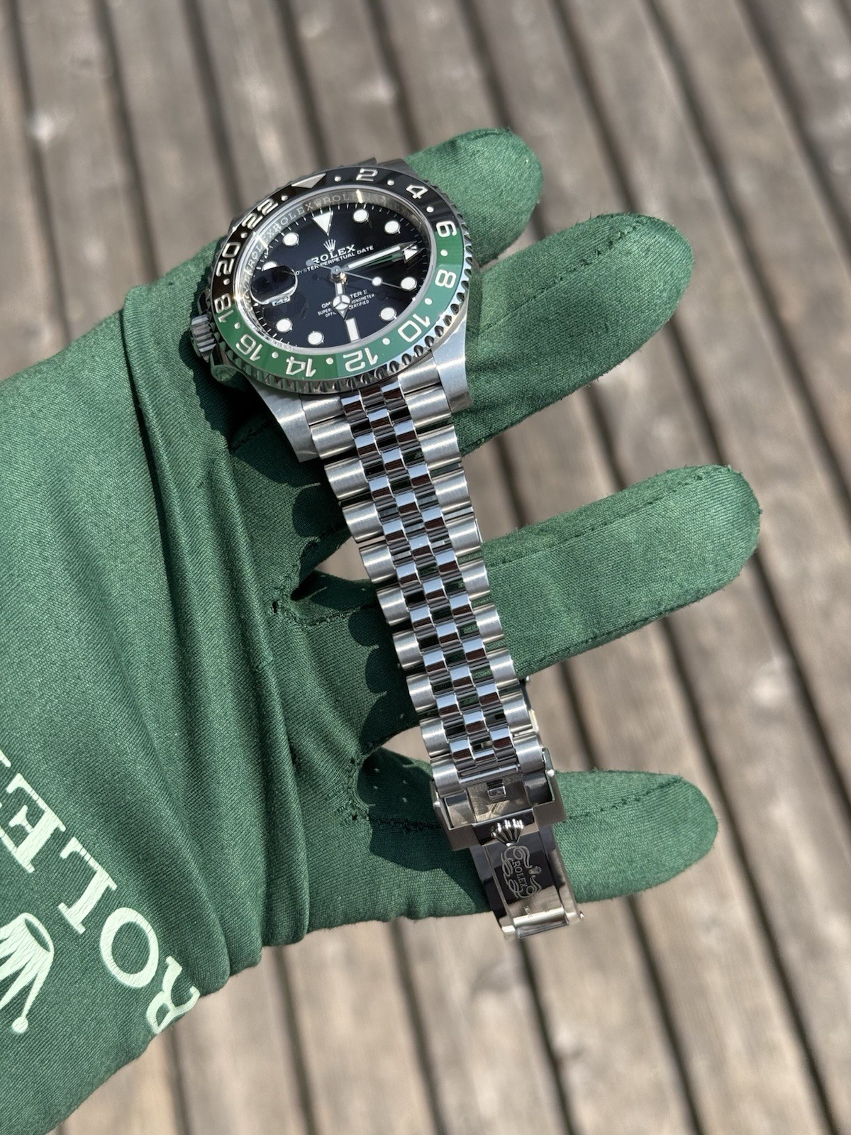 2024 Rolex GMT-Master II 40mm LHD Green/Black “Sprite” Steel Jubilee 126720VTNR