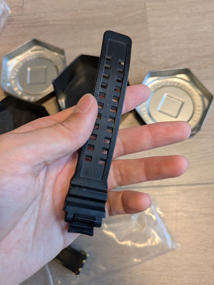 Straps and other accessories for the G-SHOCK 30th Anniversary Model GW-A1130