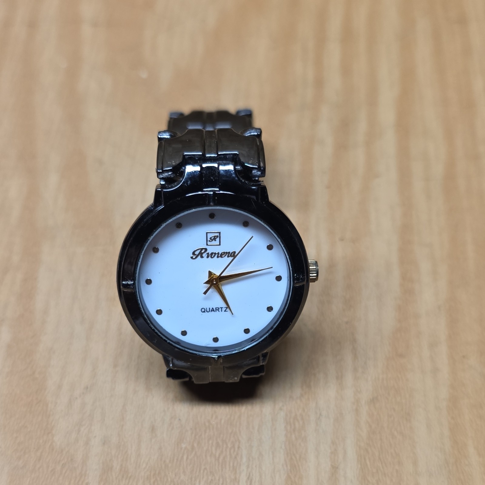Riviera Quartz Analog Bracelet Watch Black Case/Band White Dial Round Index