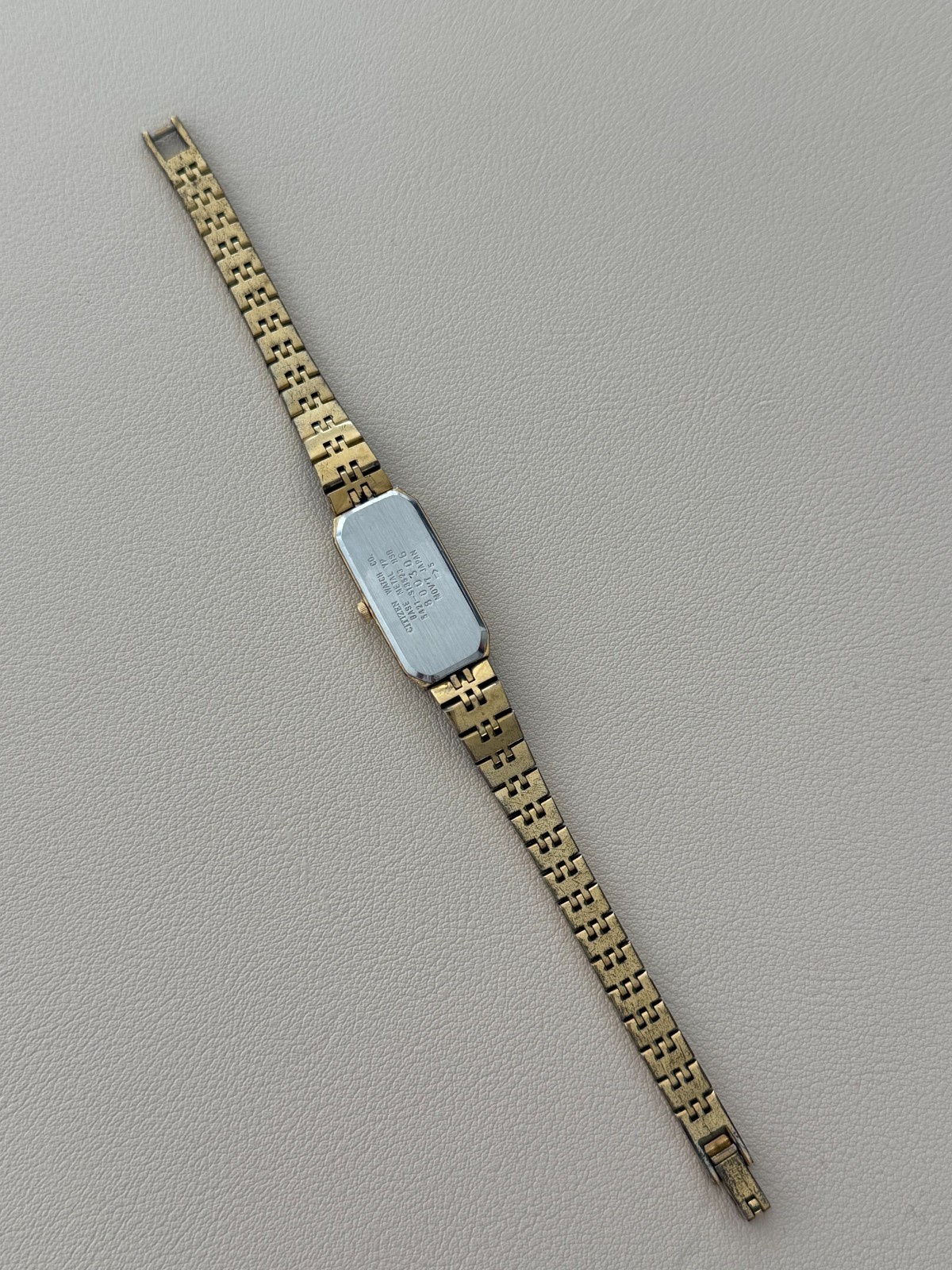 Vintage Citizen Quartz Ladies Gold Tone Watch 5421-S18523 Rectangular Dial 13mm