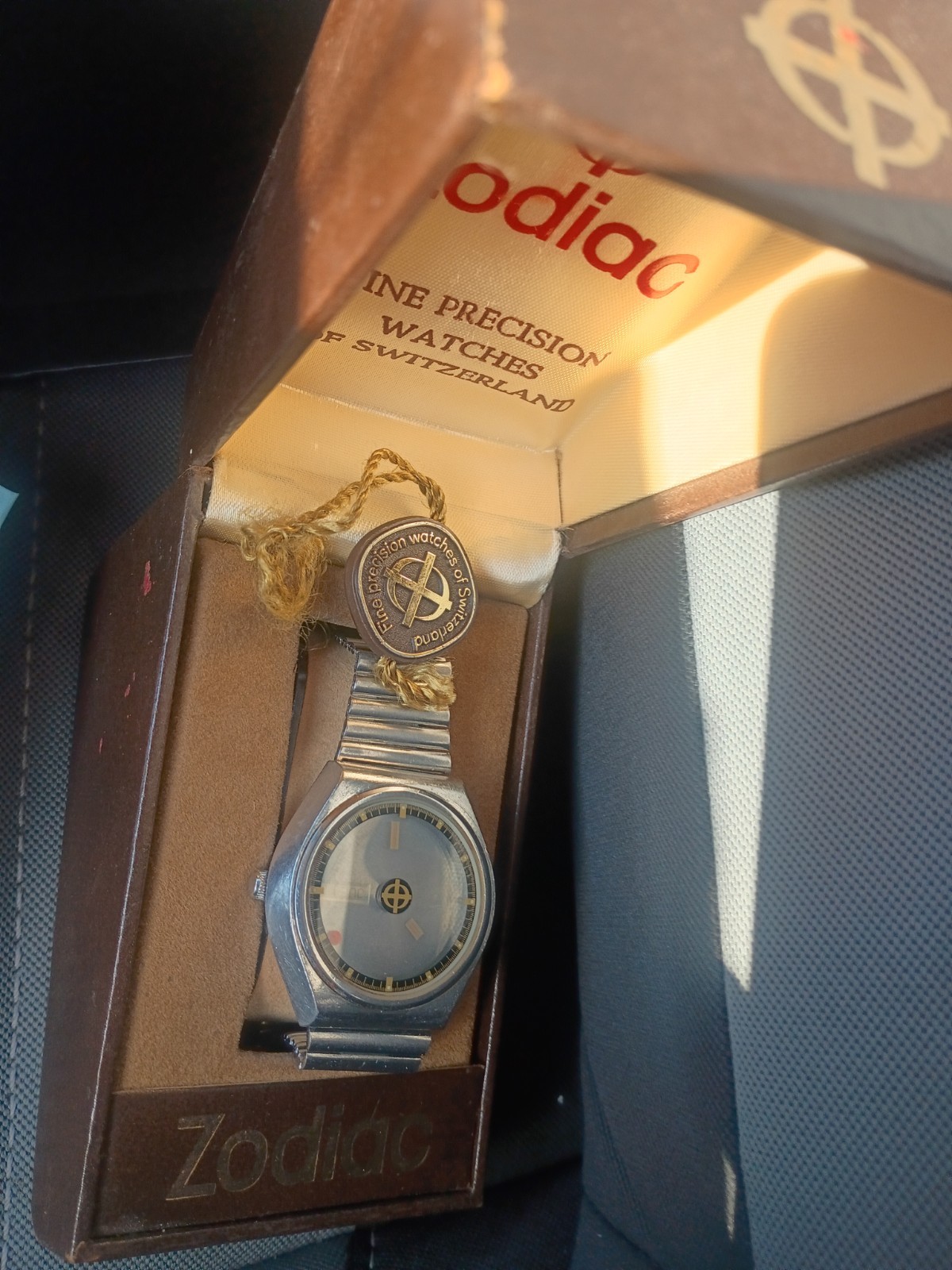 Zodiac Astrographic Mystery Dial Day/Date Auto SS 36mm Silver Bracelet Box