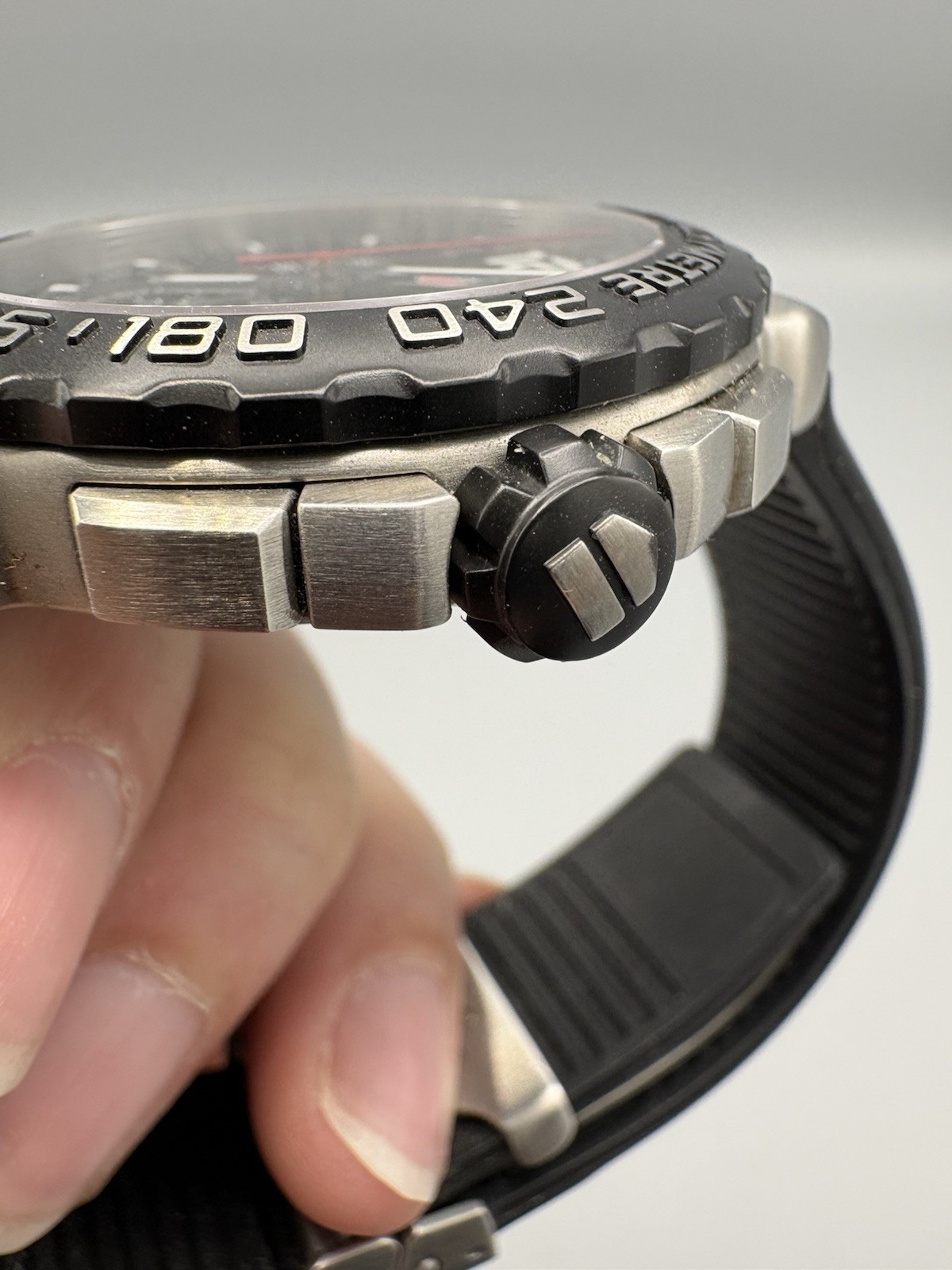 Tag Heuer CAU1110 Formula 1 Men’s Watch Quartz 42mm *Pre Owned* FREE SHIPPING