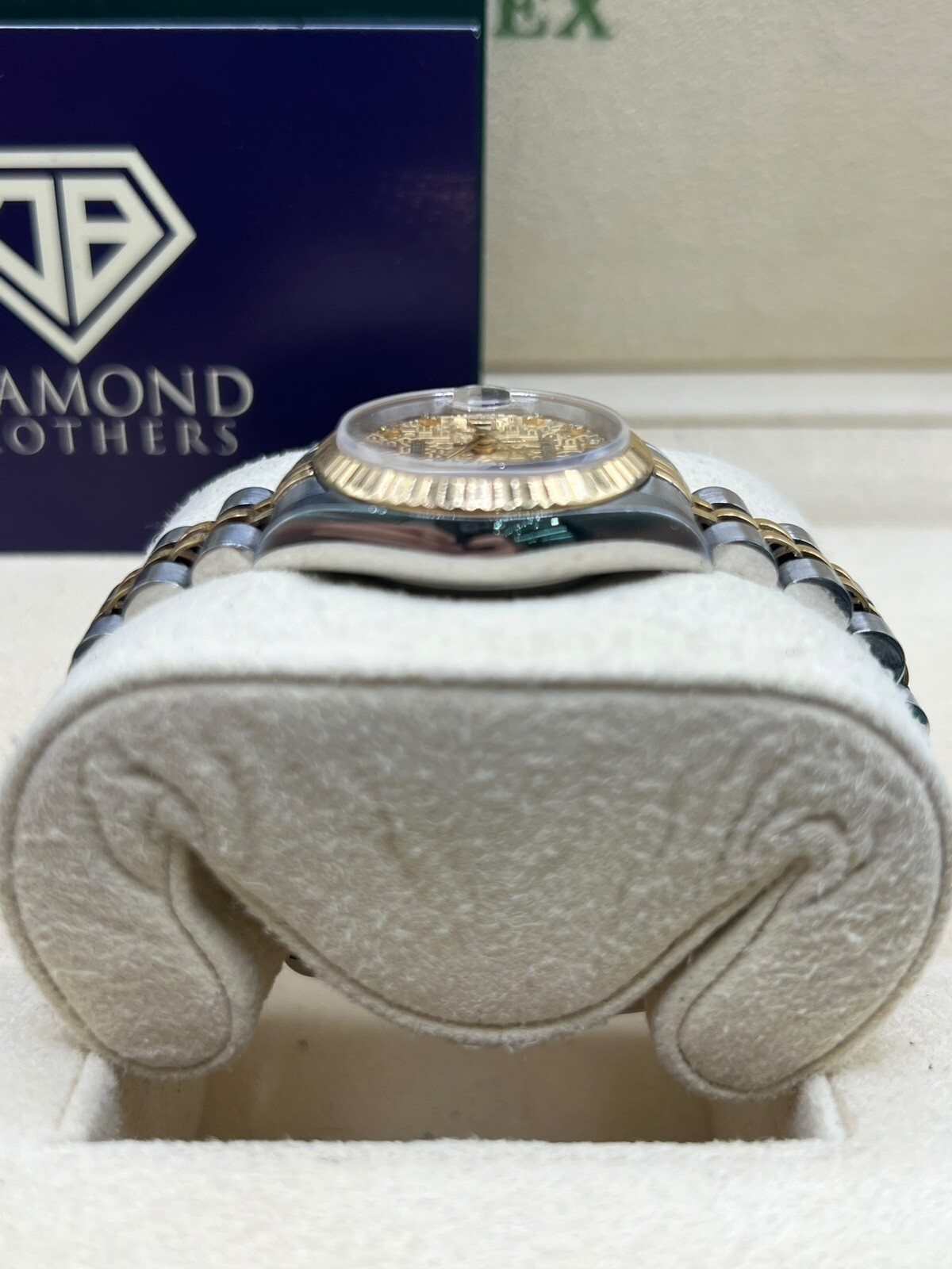 Rolex Datejust 69173 Factory Champagne Jubilee Dial With Box And Warranty.