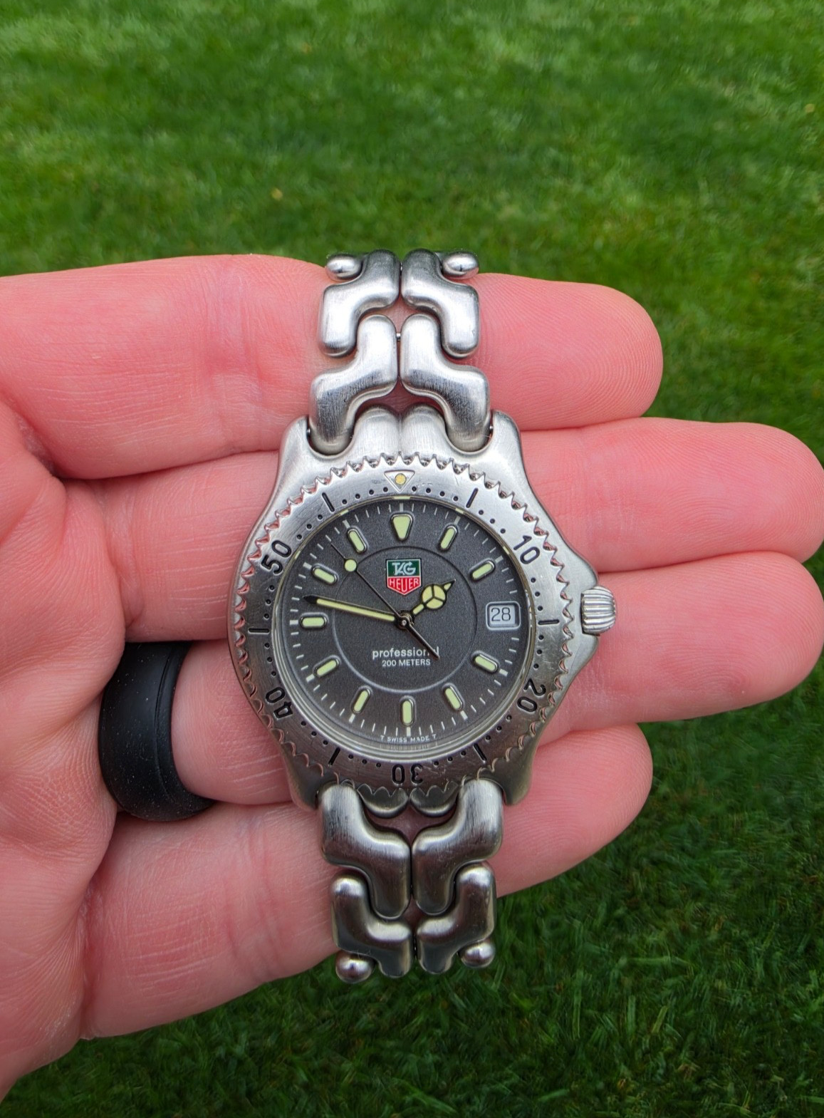 TAG Heuer WG1113.BA0473 Mens SEL Series Professional Watch Gray Silver S99.206