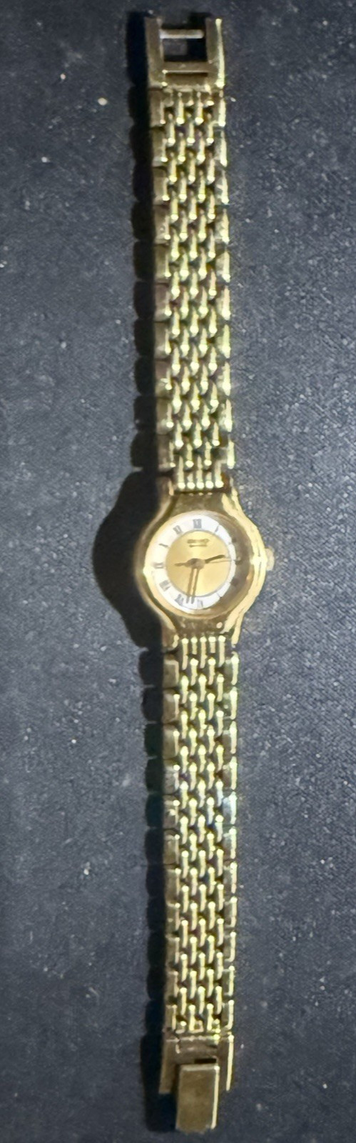 Seiko Watch Women 19mm White Dial Gold Tone Round V401-0289 New Battery