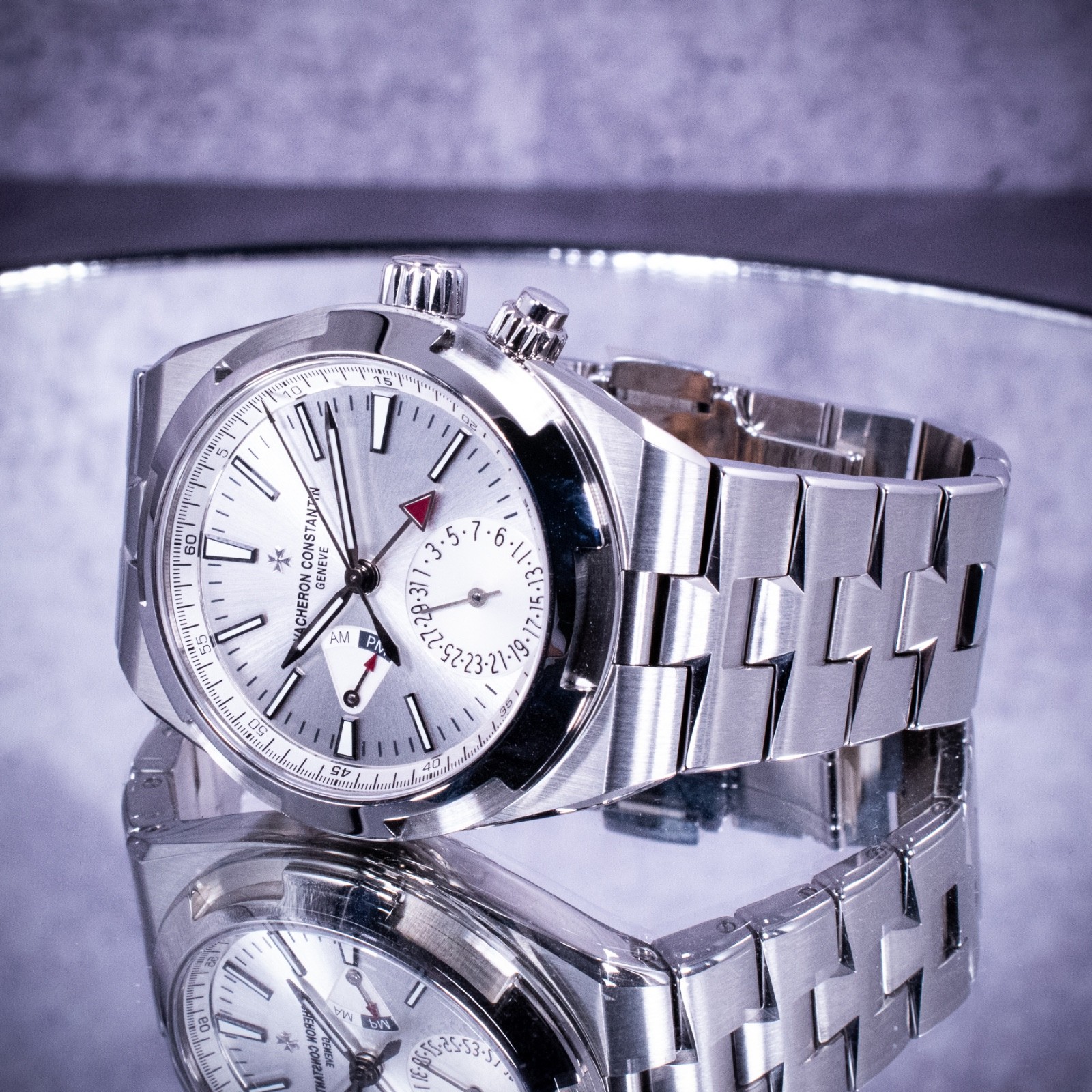 Vacheron Constantin Overseas Dual Time 41mm Silver Dial, Ref. 7900v w/ B&P