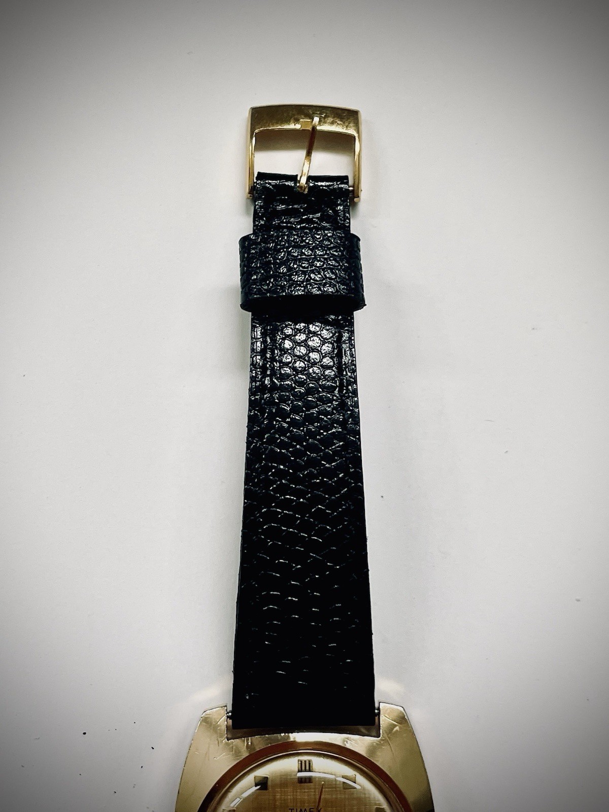 Vintage Timex Calendar Men’s Watch -23660 2573 – Linen Dial Gold Tone – Running!