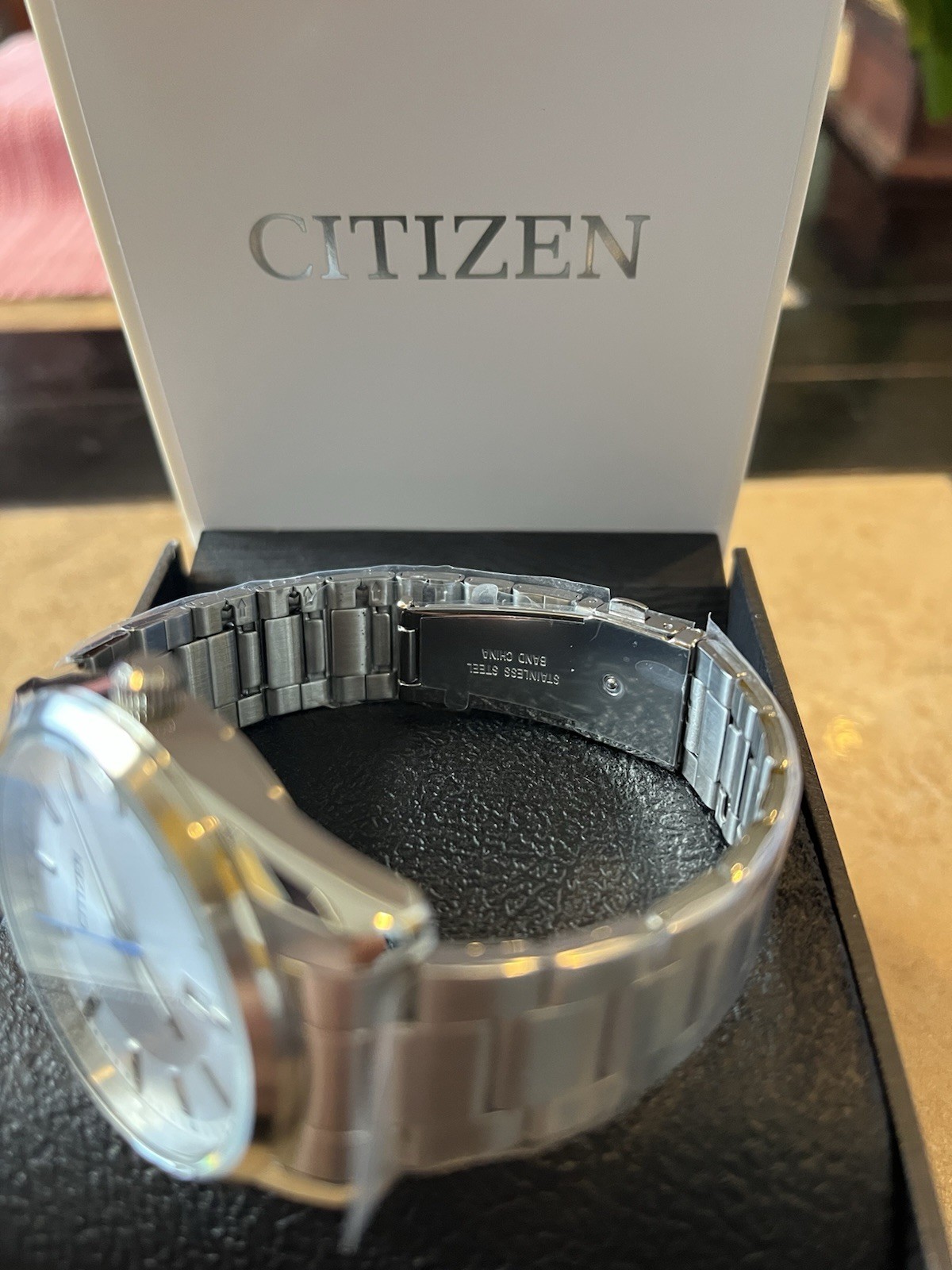 Citizen Eco-Drive Men’s Silver Dial Steel Bracelet Date Watch 100m 41mm Box