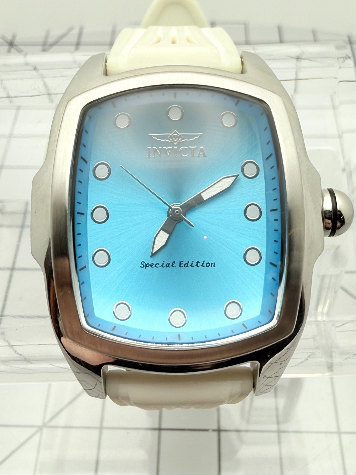 Invicta Lupah 21328 35mm Blue Sunray Dial Quartz Flame Fusion Special Edition