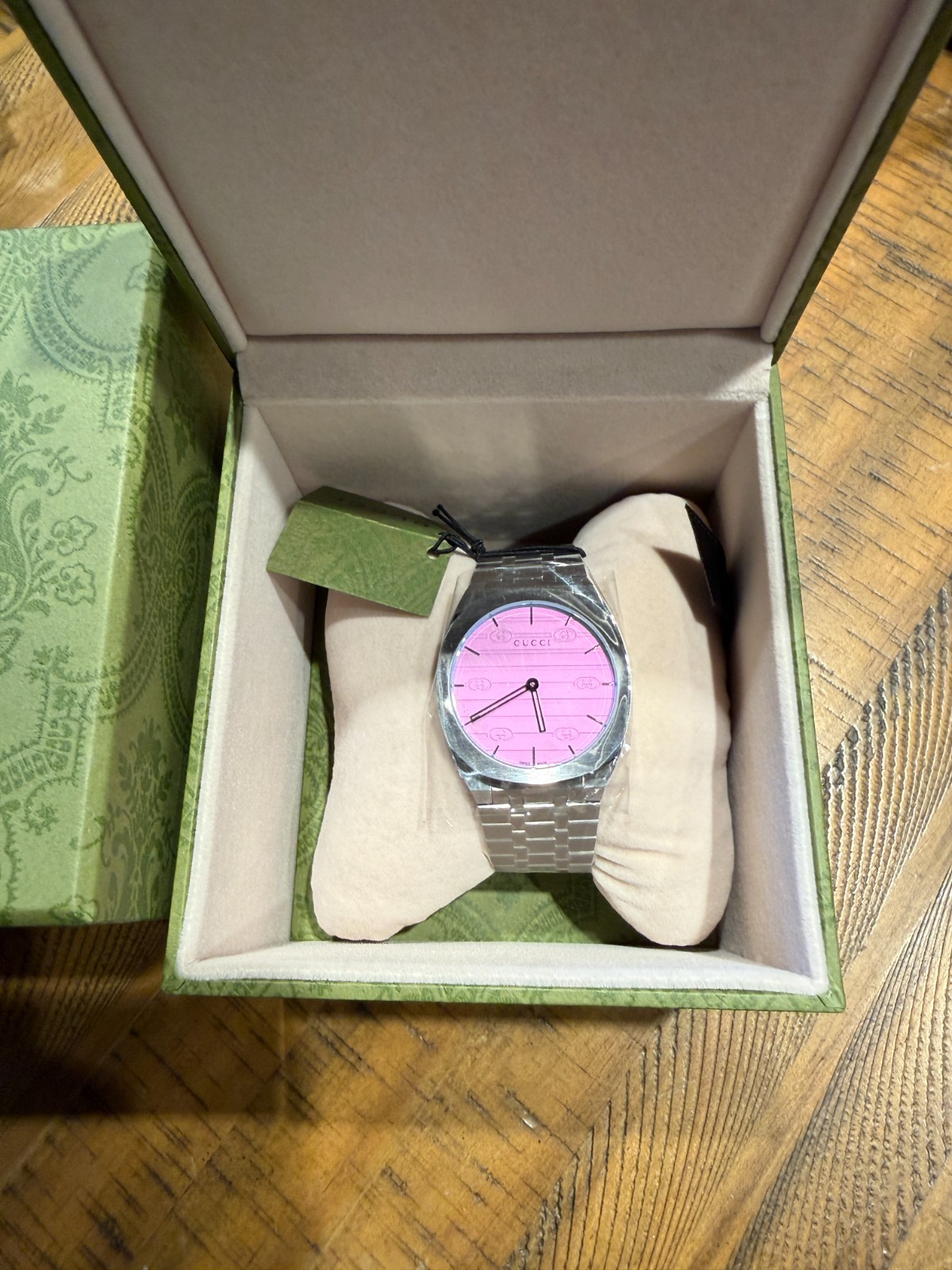Gucci 25H YA163410 38mm Quartz Watch – Pink Unisex Stainless Steel Bracelet
