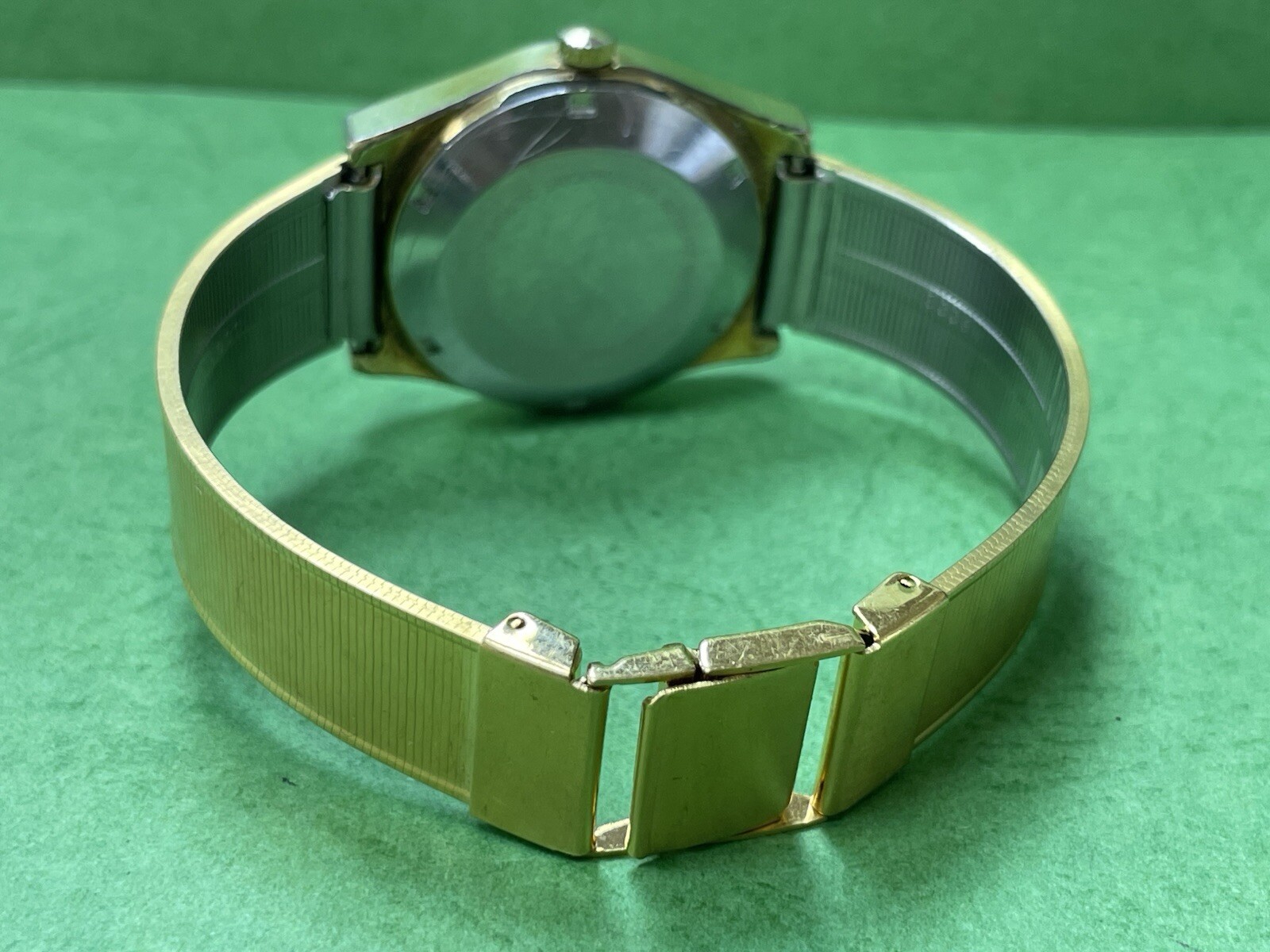 SWISS BOLERO President Saddam Hussein Iraq Watch 32m Size Automatic R15