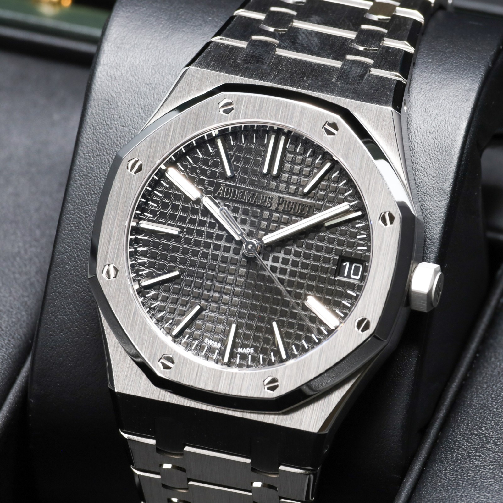 Audemars Piguet Royal Oak 41mm Steel Black Tapisserie Dial Royal Oak 15510ST