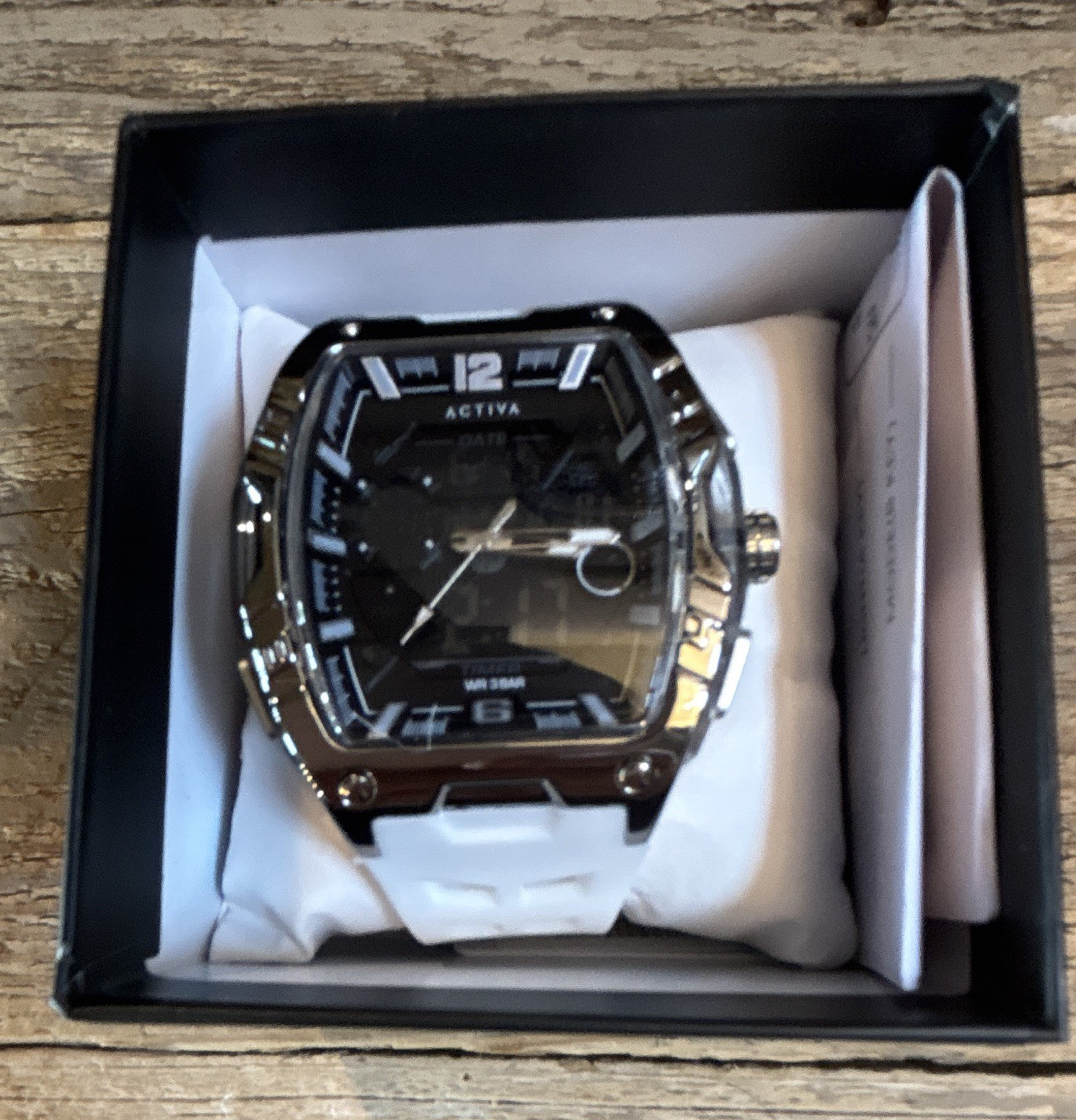 Activa Date Analog-Digital Quartz Date 30m Black Dial White Rubber Strap w/ Box