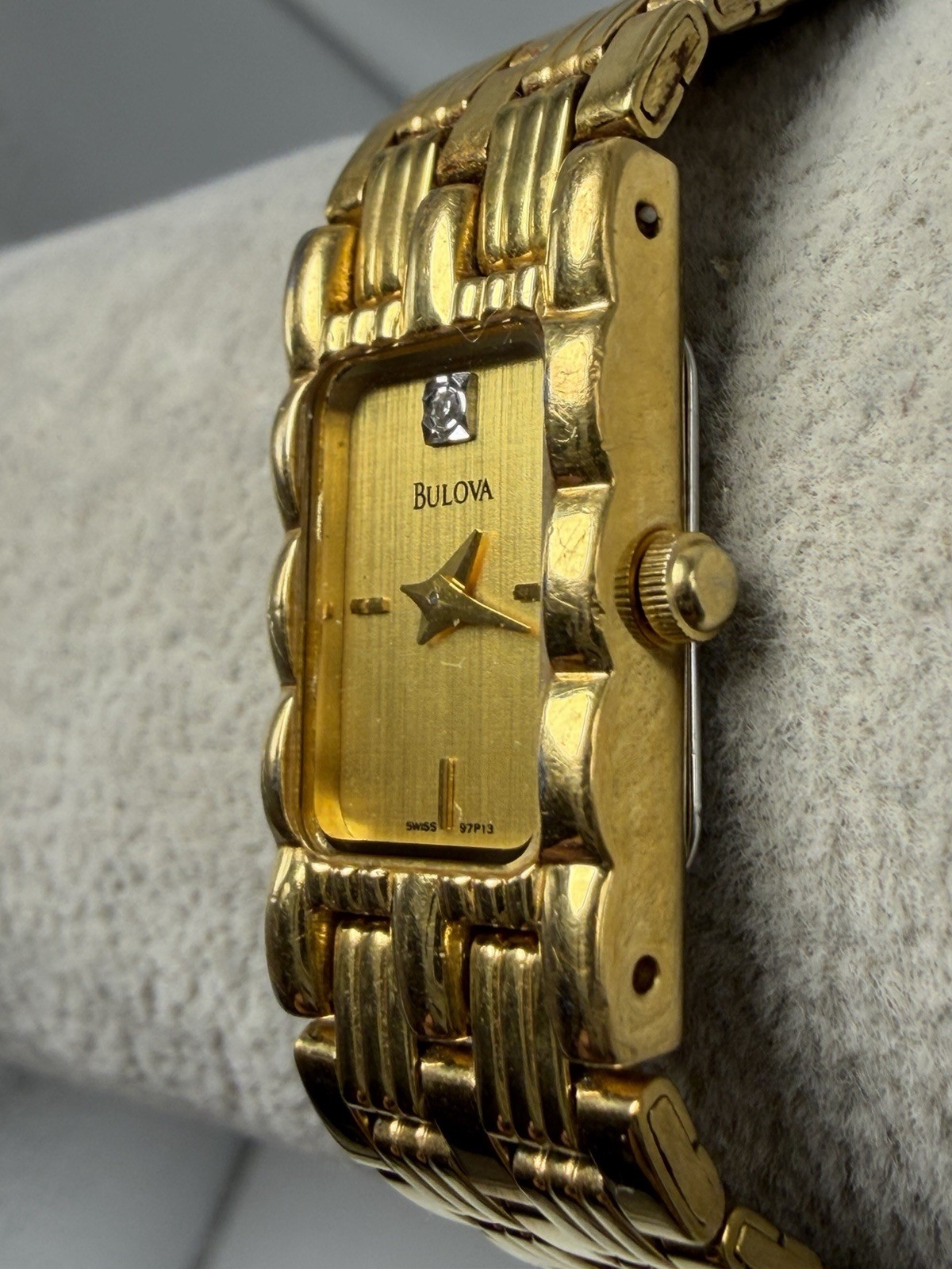 Bulova 97P13 New Battery Vintage Ladies Watch 14MM 6″ T9 1999 Gold Tone Tank