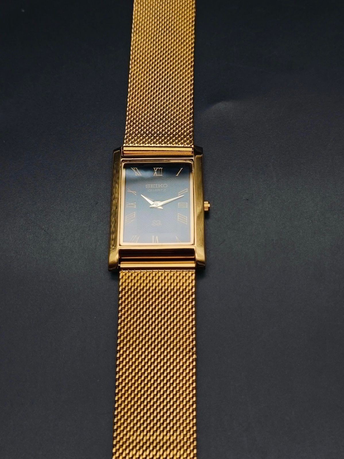 Rare Vintage Seiko Slim Quartz Men’s Wrist Watch