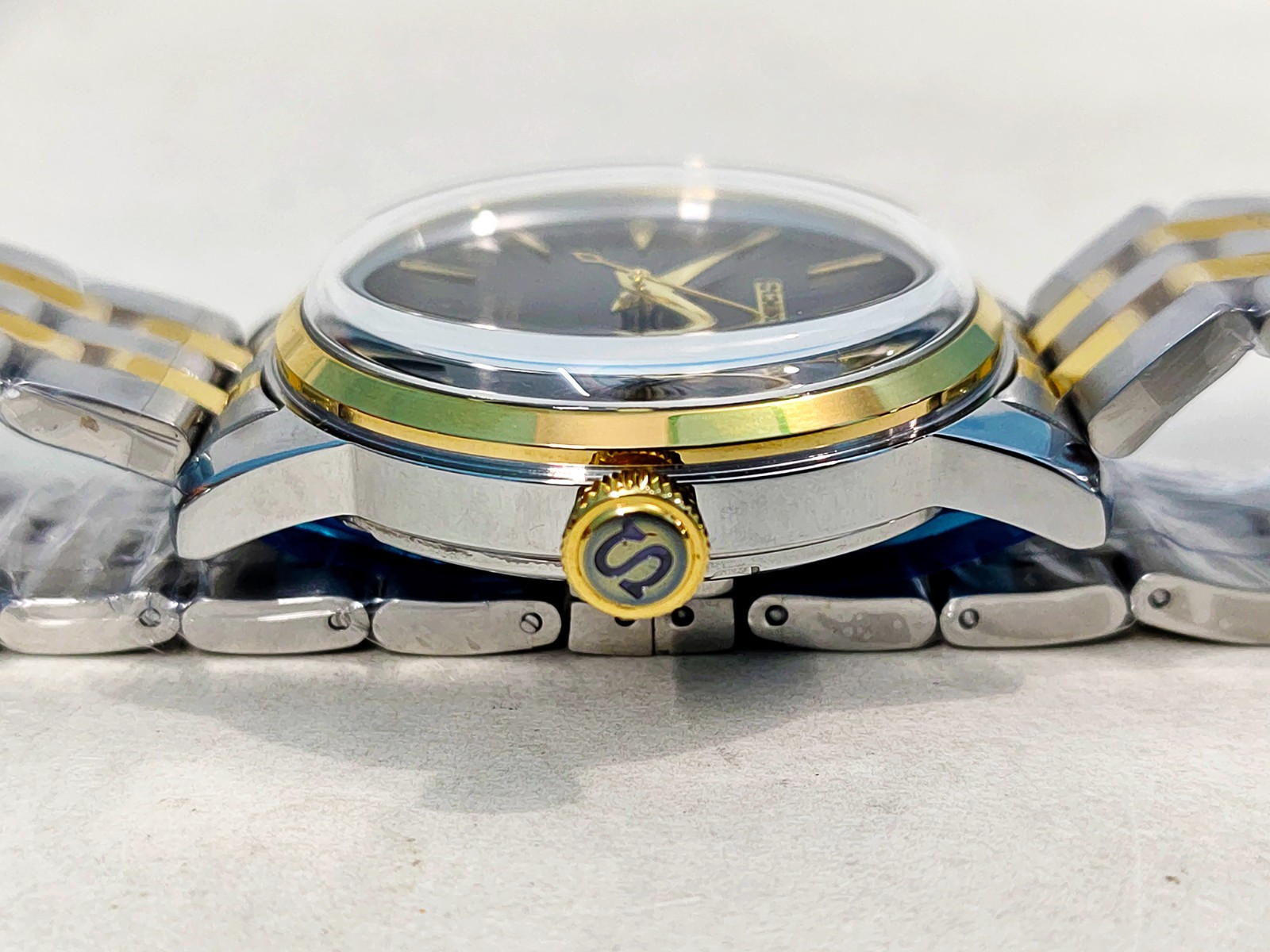 New SEIKO Presage Automatic 24-Jewels Men’s 4R35 Driven Japanese 44mm Wristwatch