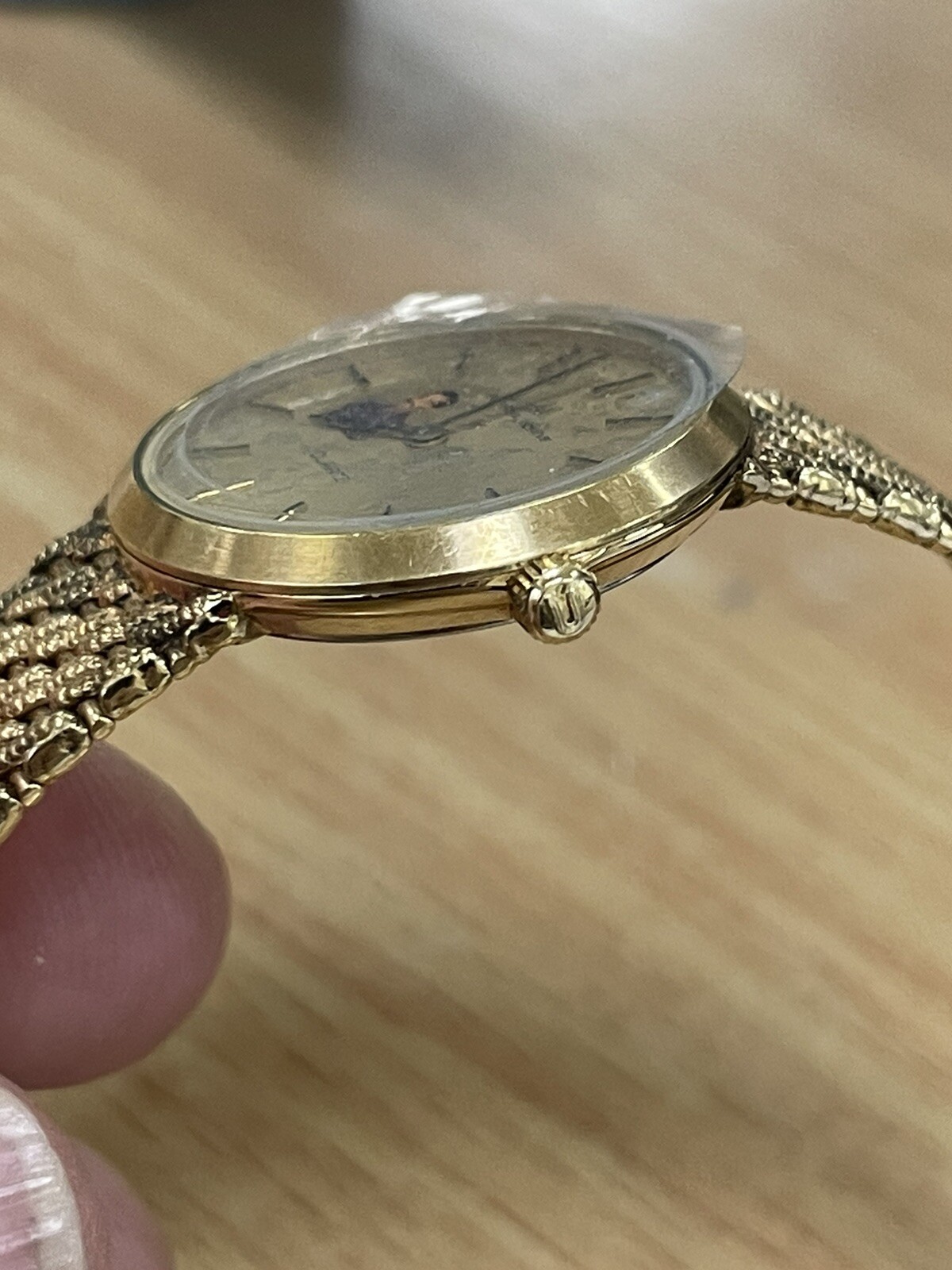 SWISS UNIVERSAL President Saddam Hussein Iraq Photo Dial Watch LADY Size R