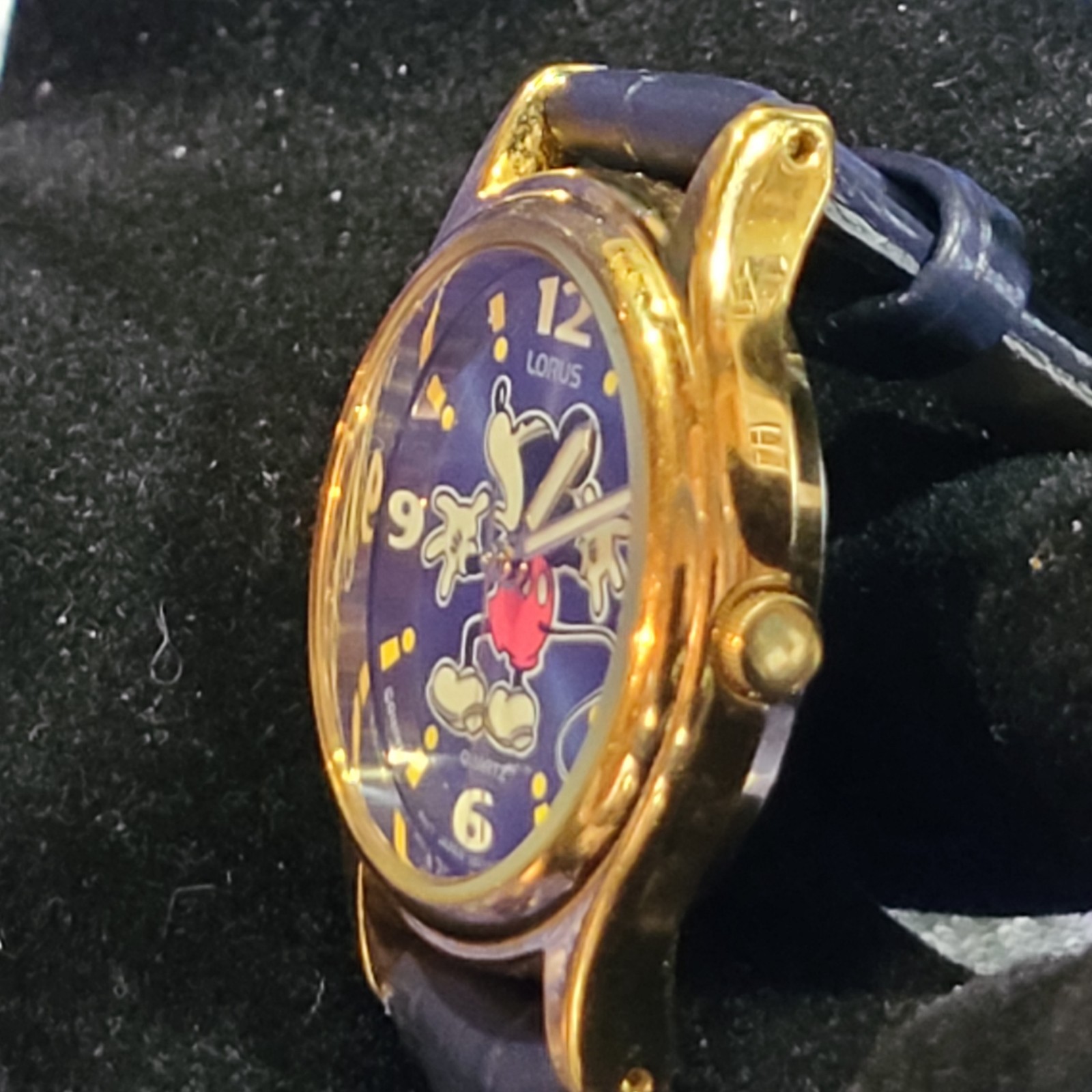 Vintage Disney by Lorus Mickey Mouse Exclamation Watch Ready To Wear | See Video