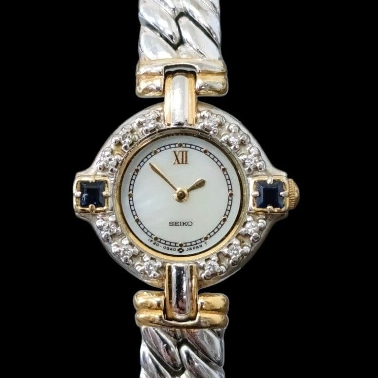 SEIKO EXCELINE 1F20-0B60 12 Diamond Shell Dial Quartz Watch 15cm 5.9in 22mm