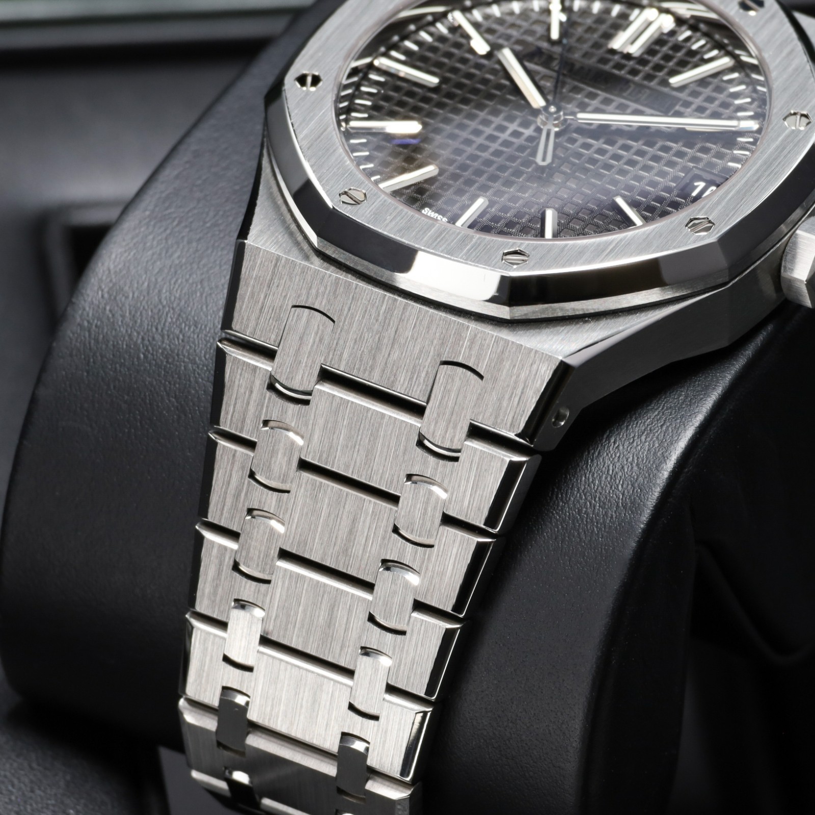 Audemars Piguet Royal Oak 41mm Steel Black Tapisserie Dial Royal Oak 15510ST