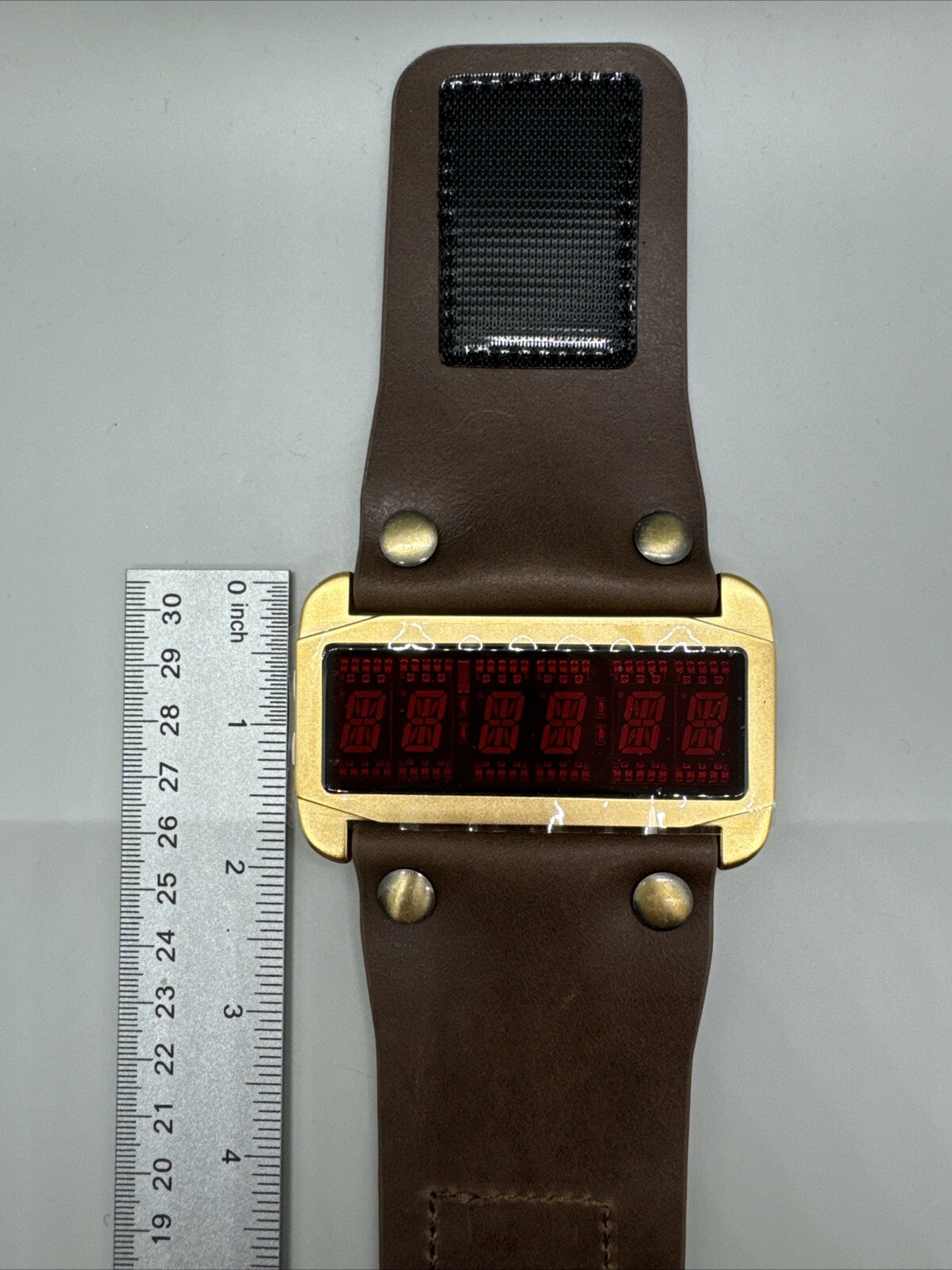 Magic Tiger Escape from New York Digital Watch