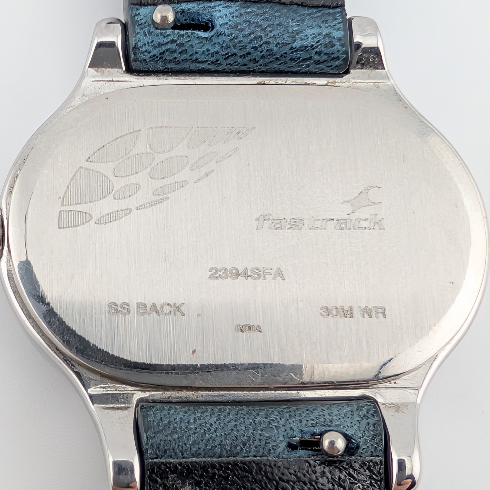 Fastrack Blue Minimalist Oval Watch Y2K Futuristic Art Dial India 30mm