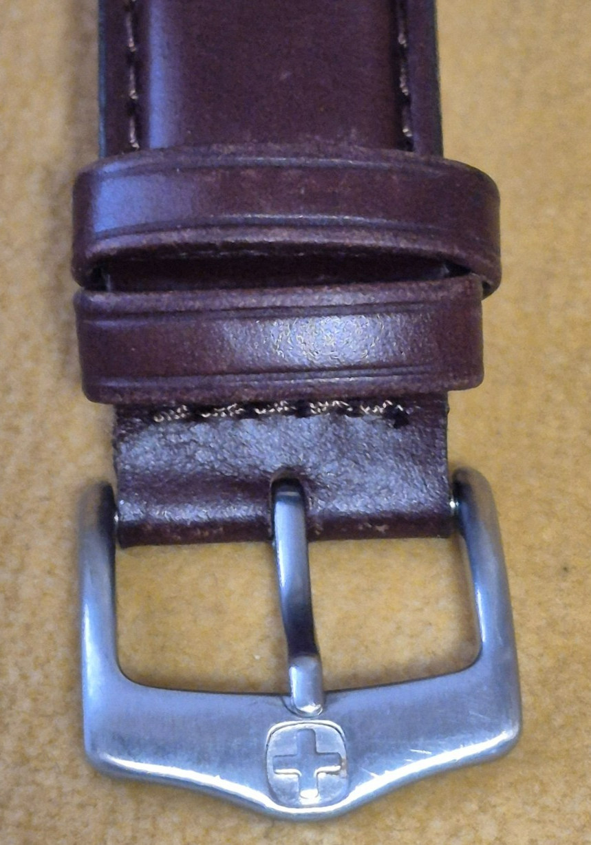 Wenger Swiss 7240X/T Date Watch leather/canvas strap