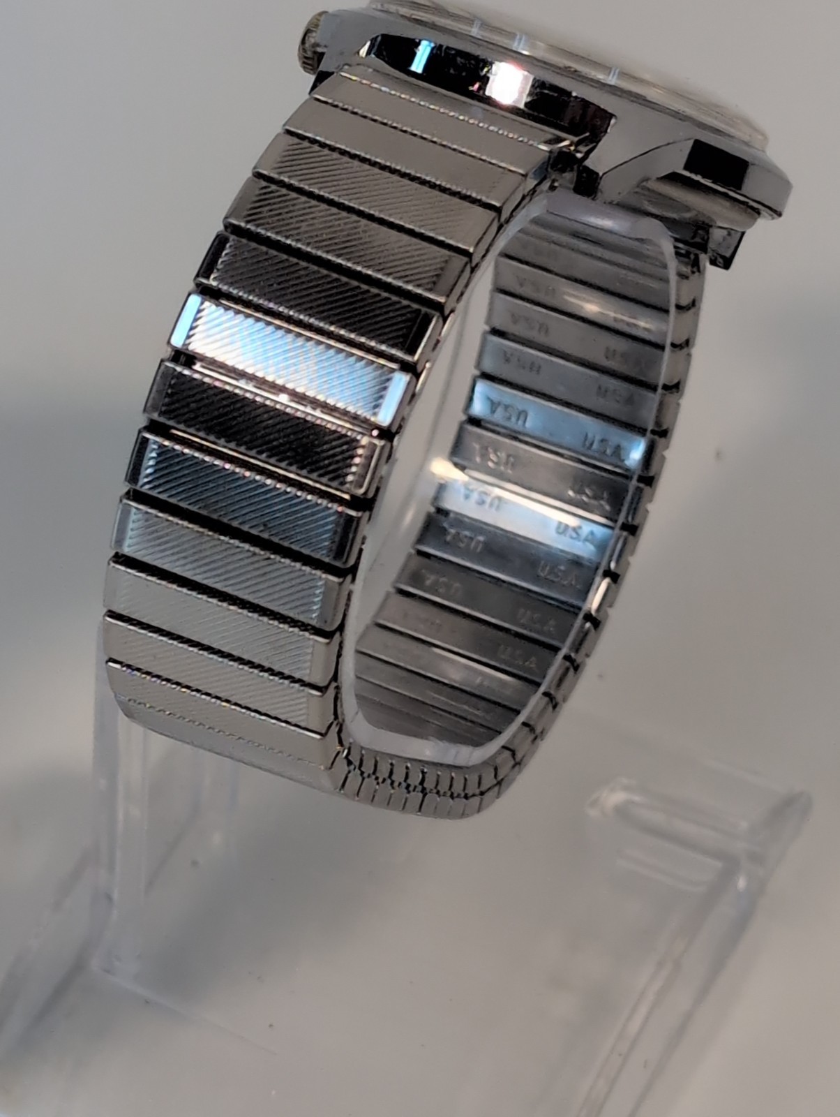 Men’s Caravelle Watch 1973 Runs
