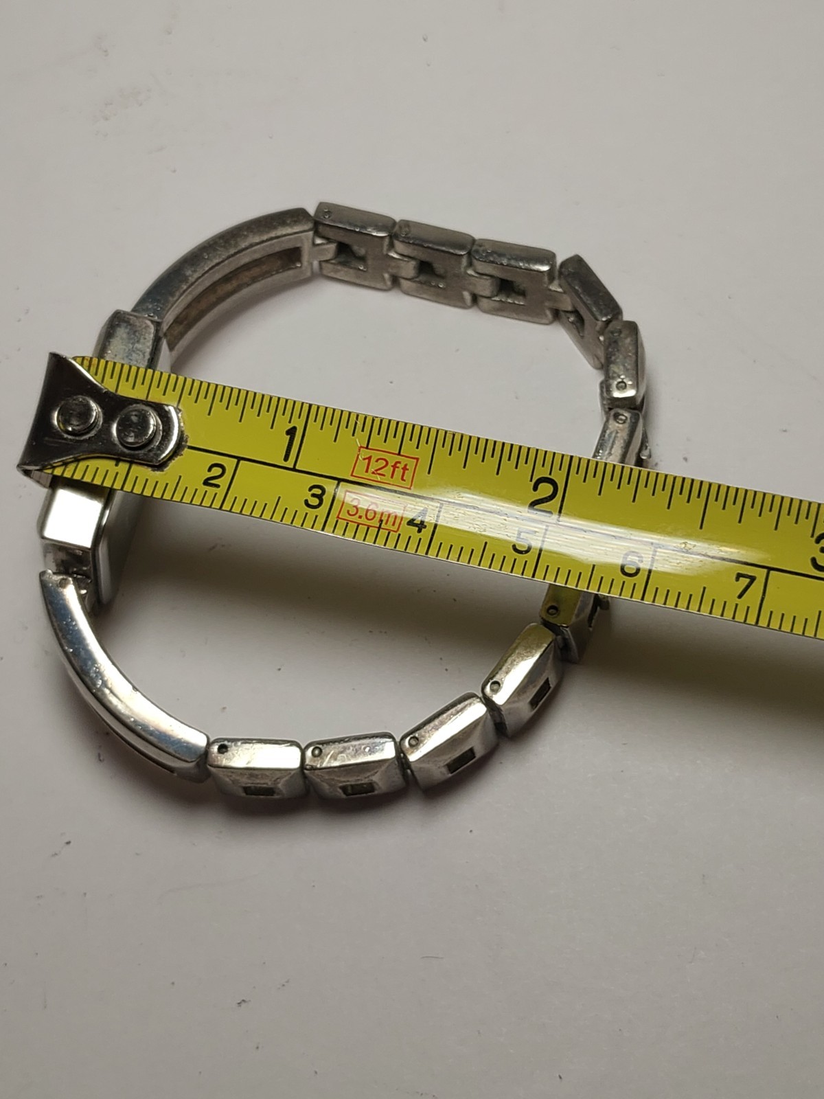 Vintage Decade Silver Tone Womens Wrist Watch Bracelet Geometric Style