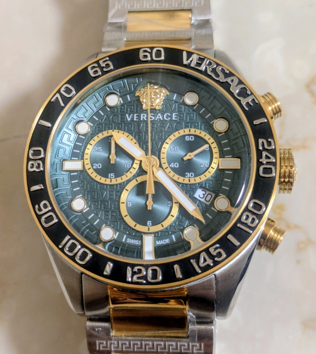 [B1Y] VERSACE Greca Dome VE6K00423 Chronograph Green Gold Watch [p3w]