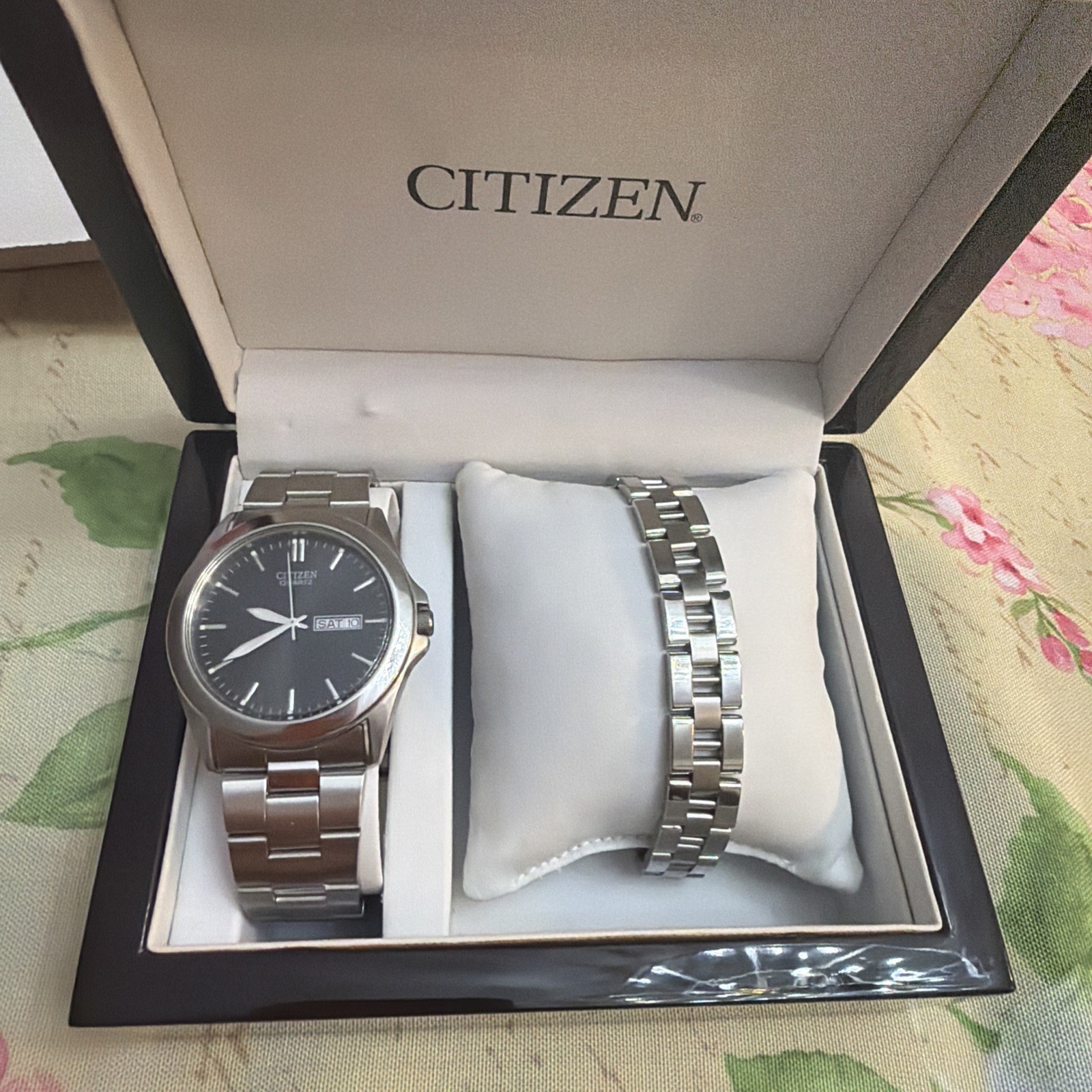 New never worn citizen 1102-s121990 gn-4-s Black Dial 5 Bar 39mm