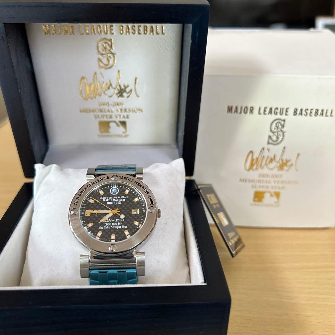 Rare MLB Ichiro Limited Model Watch Commemorating 3 Consecutive Years of 200 Hit