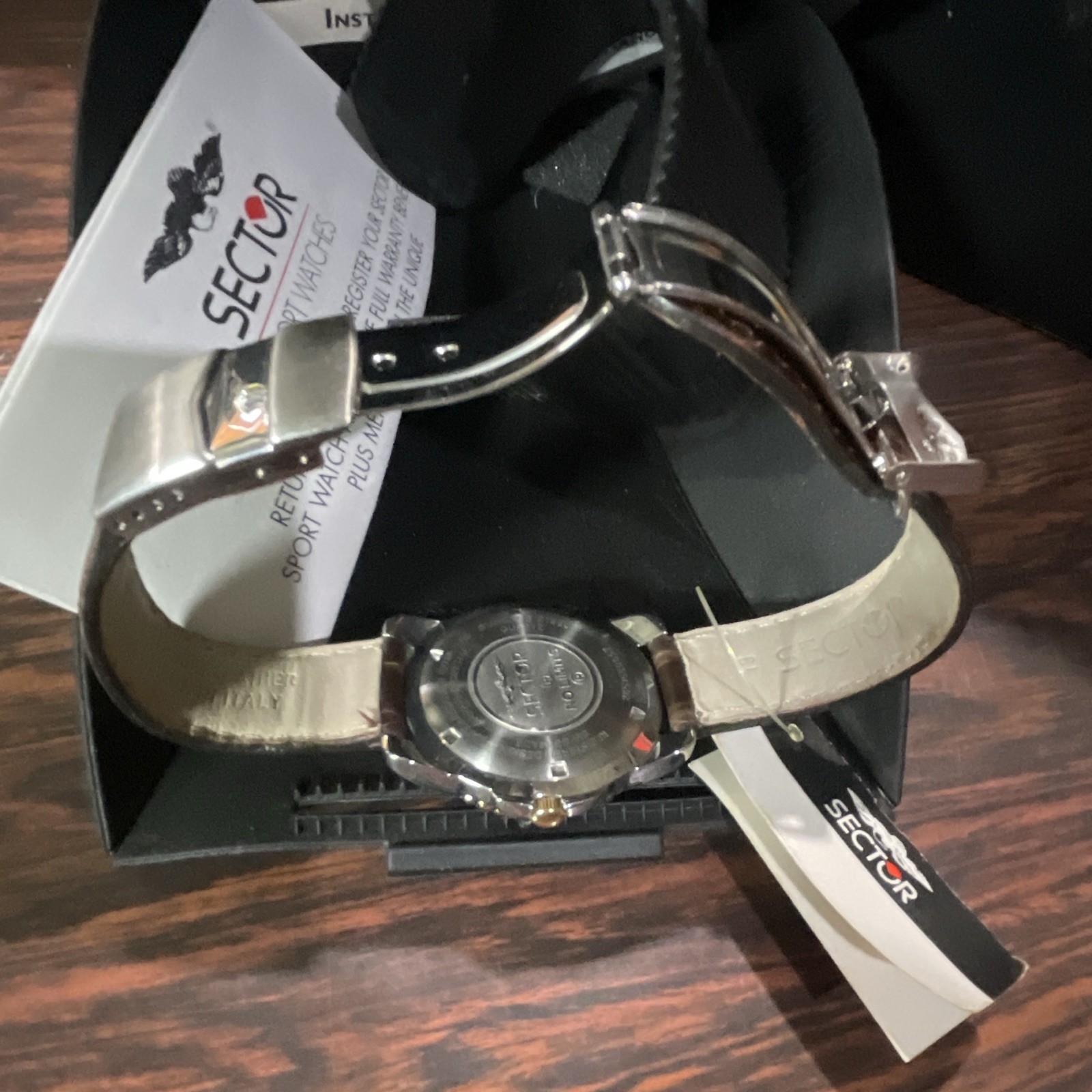 Sector Sport Men’s Quartz White Dial Date 100m Brown Leather Strap Box Manual
