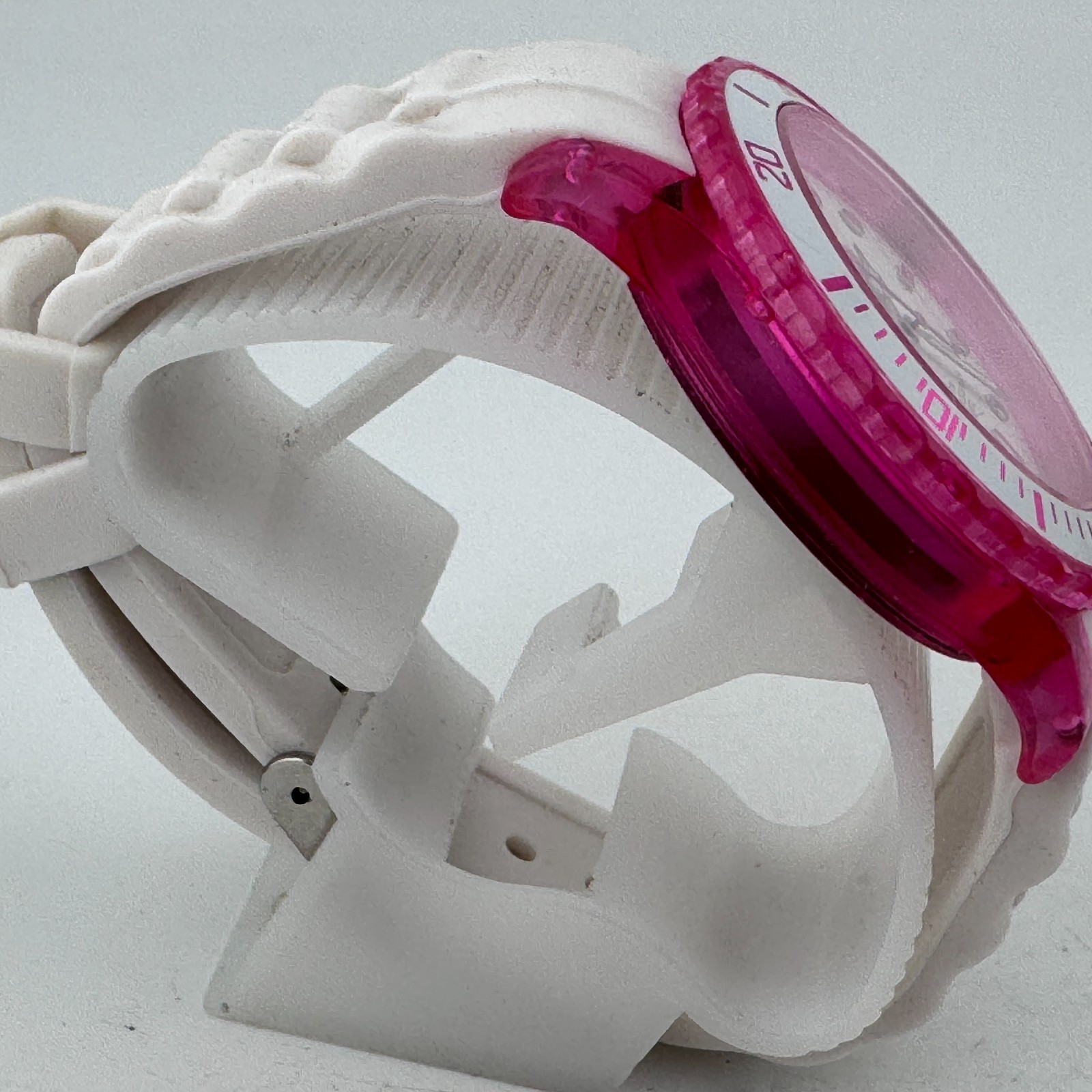 Fox Quartz Watch Women 50m Pink White Plastic Rotating Bezel Rubber New Battery