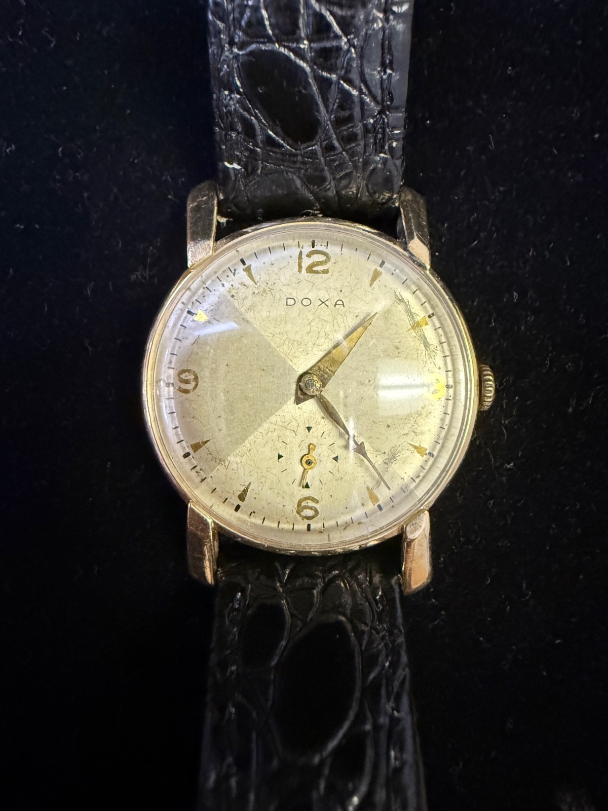 Vintage DOXA 14K Solid Gold Men’s Dress Watch – Classic Elegance & Swiss