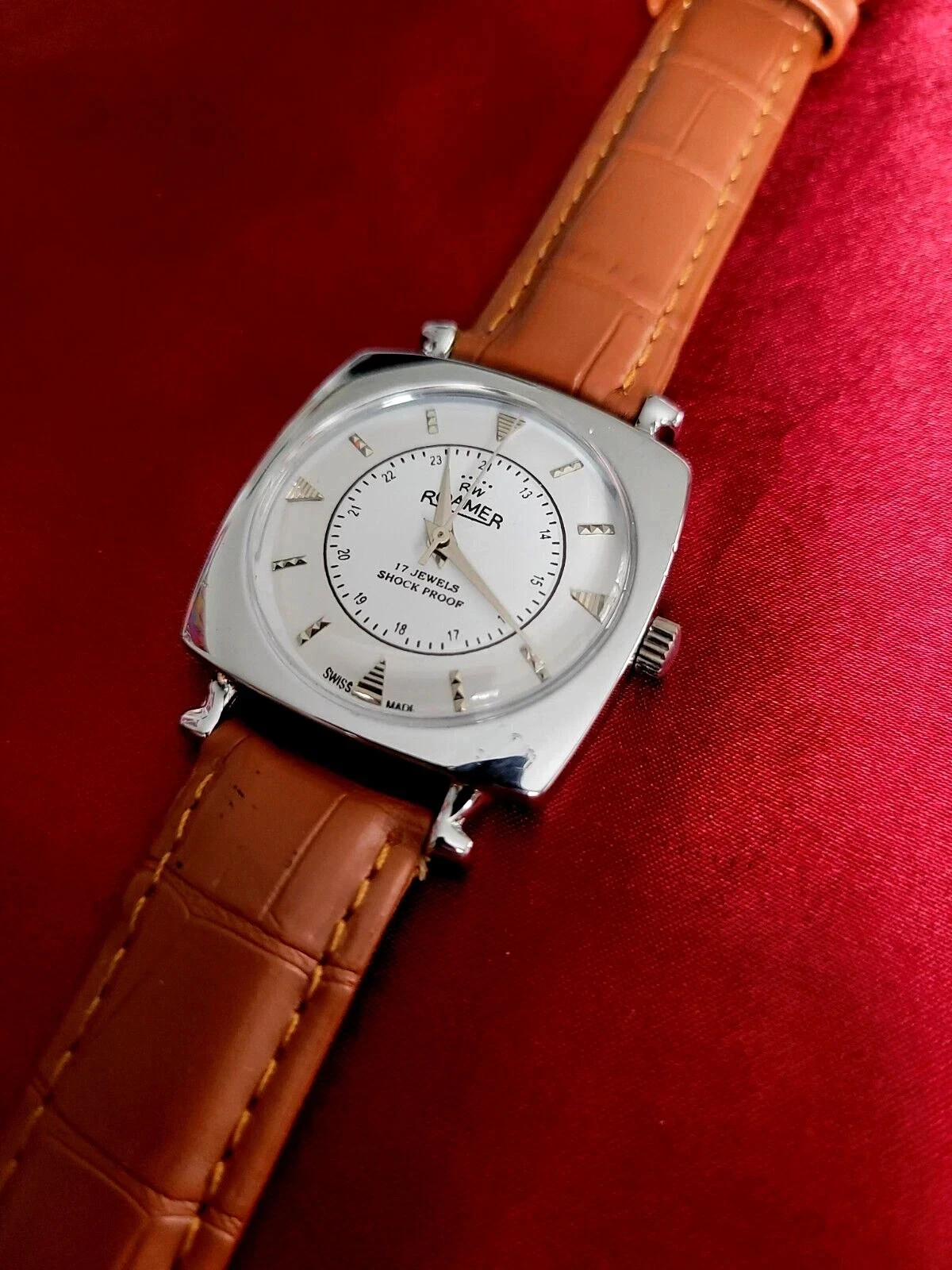 ⚡️RARE NEW Old Stock Vintage Roamer ST96 Swiss Mechanical Men’s Watch