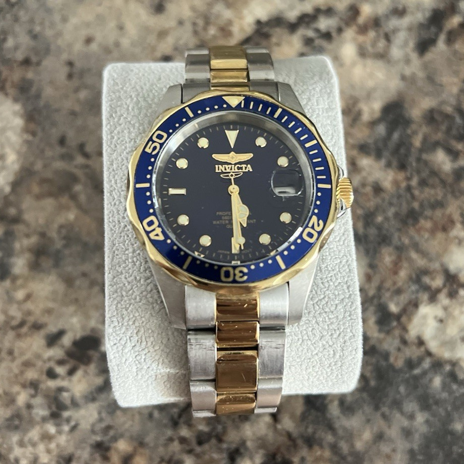 Invicta Pro Diver 200m Quartz Blue Dial Two-Tone SS Bracelet Date Bezel