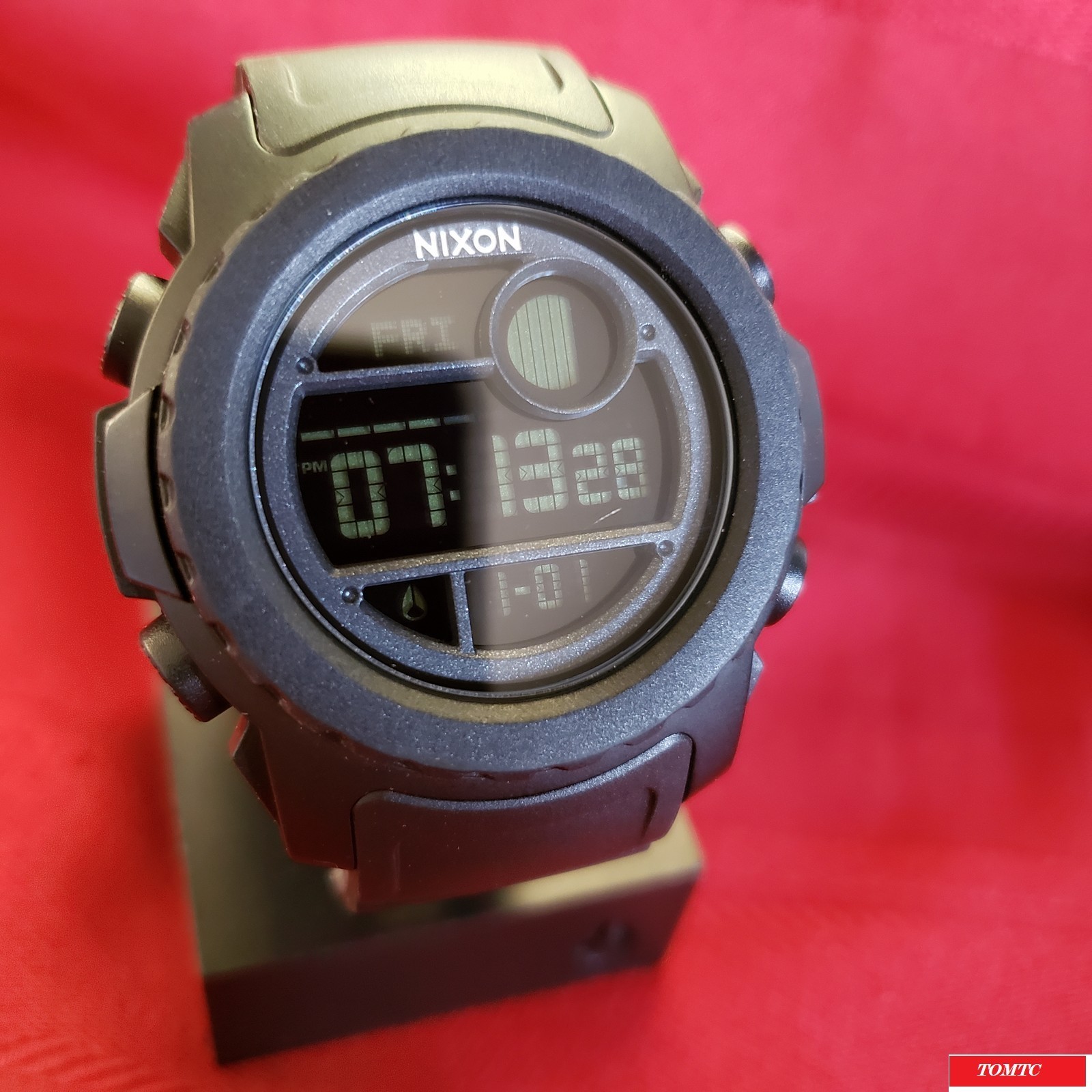 Nixon “The Super Unit” (Black) 200M Polycarbonate China Mvmnt & Blacklight [16B]