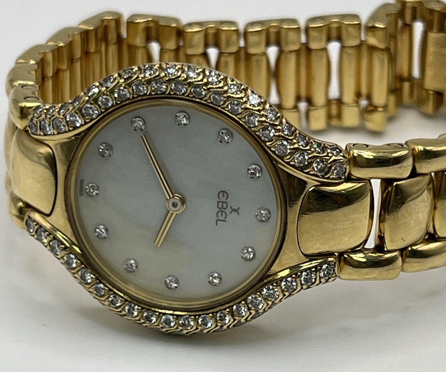 Ebel Beluga 18k Gold 24mm Diamond Watch Bracelet w/ Mother of Pearl Dial 866969