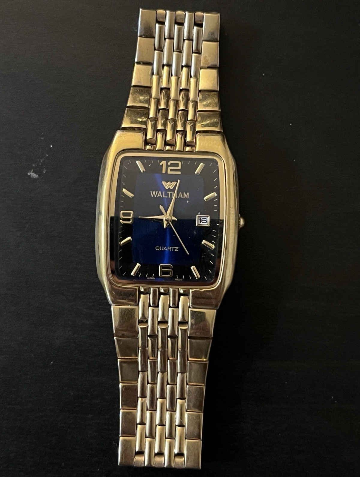 Waltham XAX335 Men’s Quartz Dress Watch tank style TICKING Blue Dial Date 7.3 in