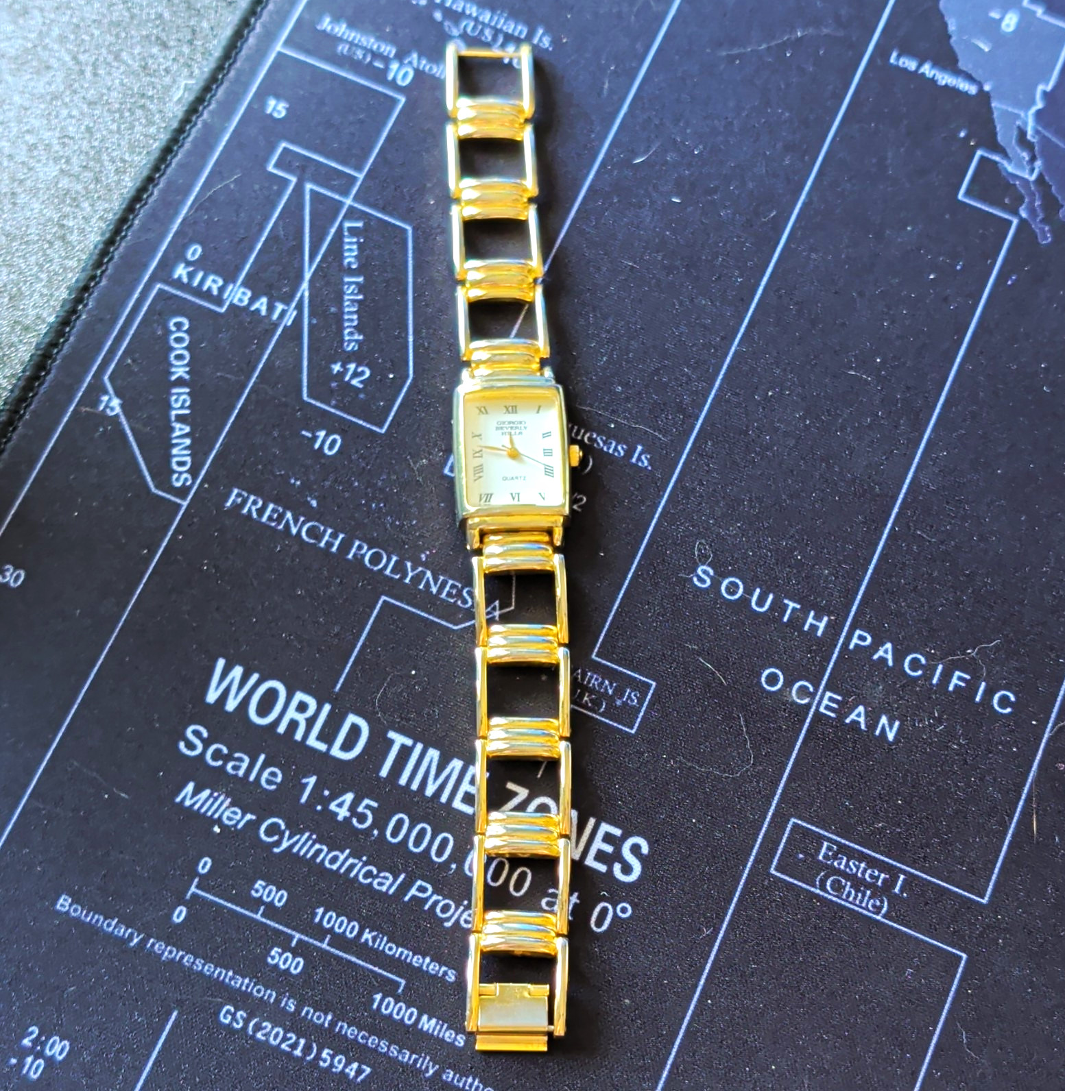 Giorgio Beverly Hills Women’s Quartz Rectangle Dress Watch Gold Bracelet