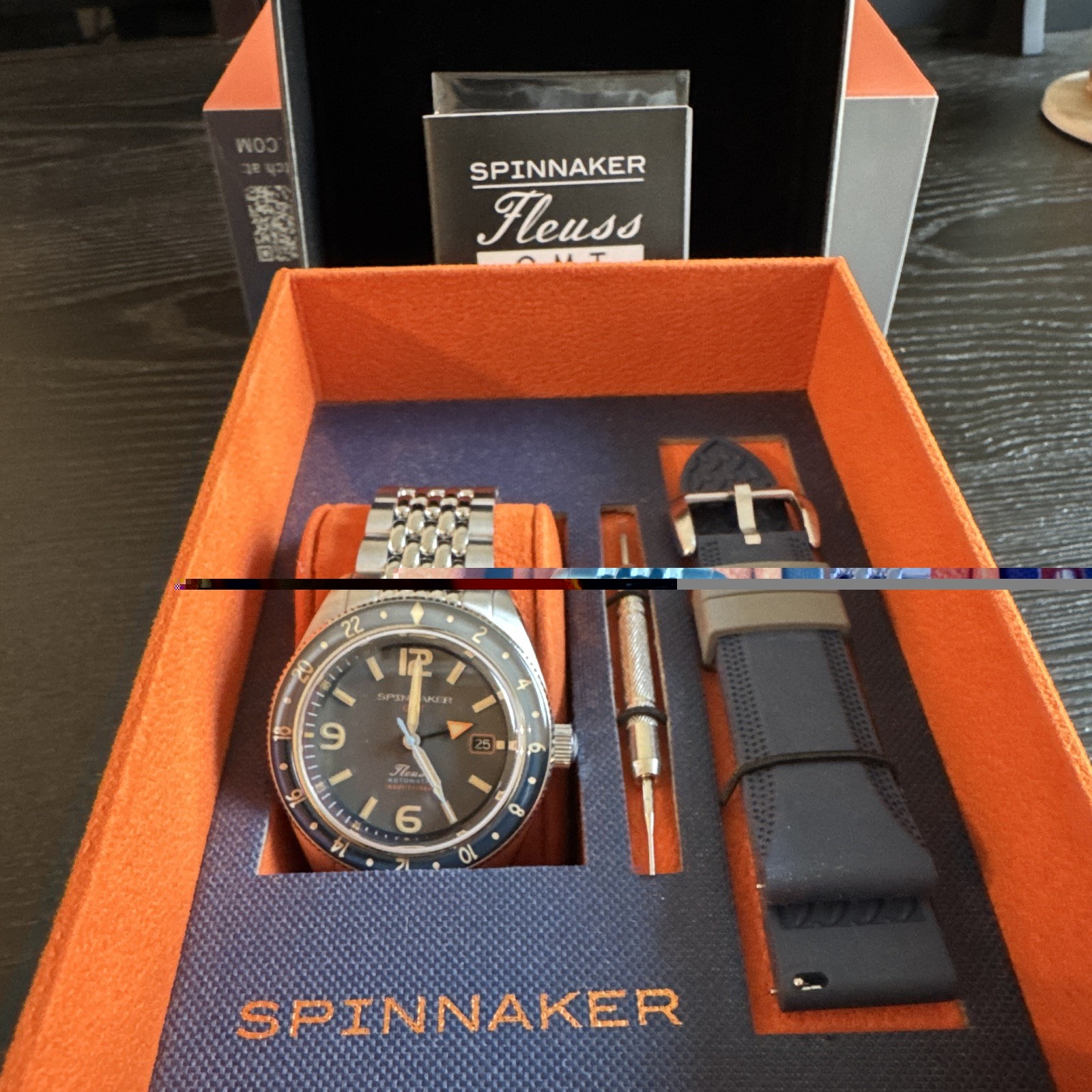 Spinnaker Fleuss GMT Automatic Blue Dial/Bezel 43mm 150m SS Bracelet Box