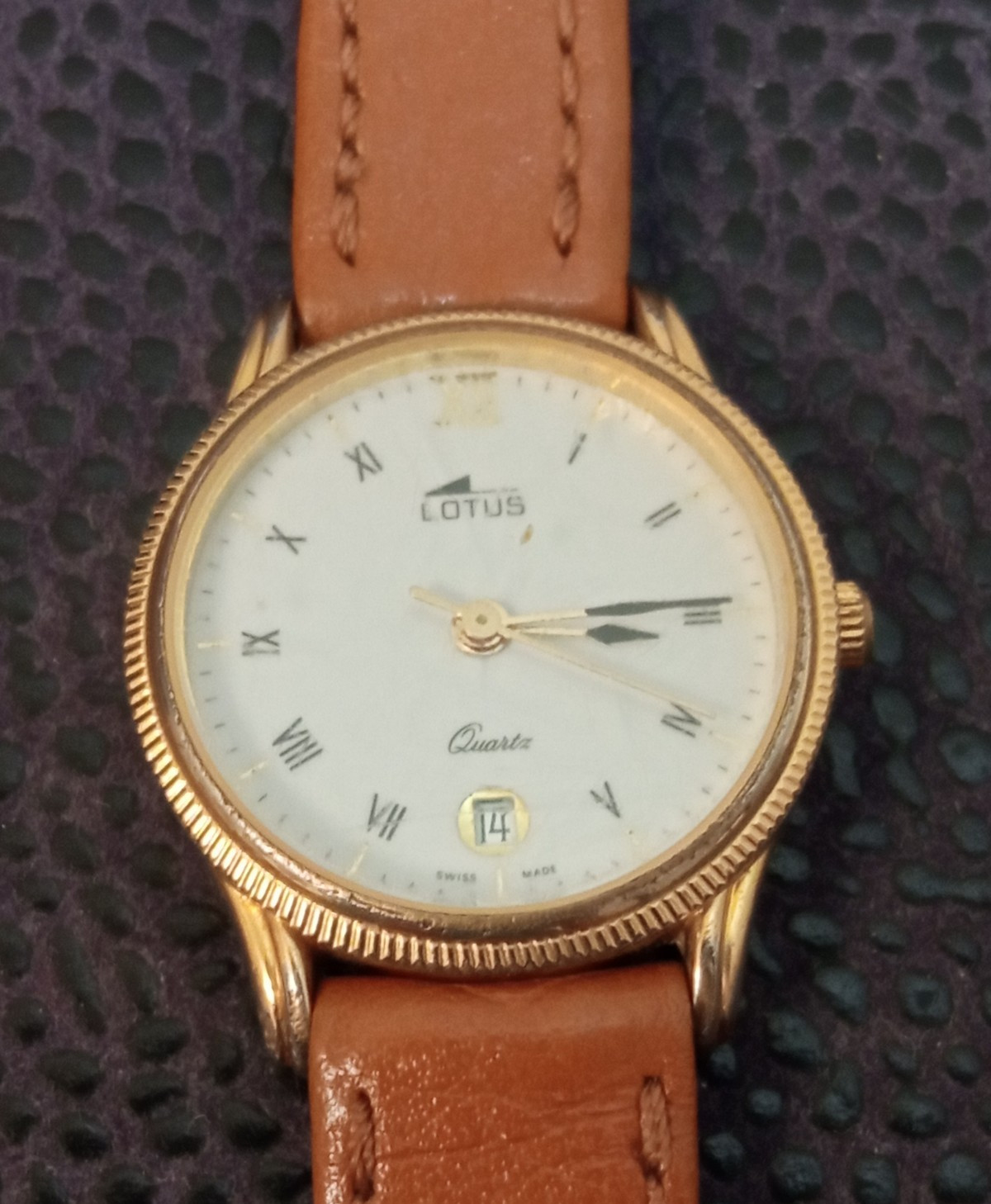 E11SE Vintage Lotus Gold Plated Wrist Watch for Women