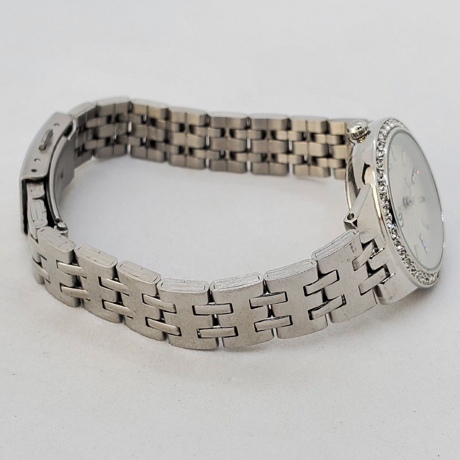 Women’s Watch 28MM Crystal Bezel Gray Dial Bracelet Band 7.25″ New Battery