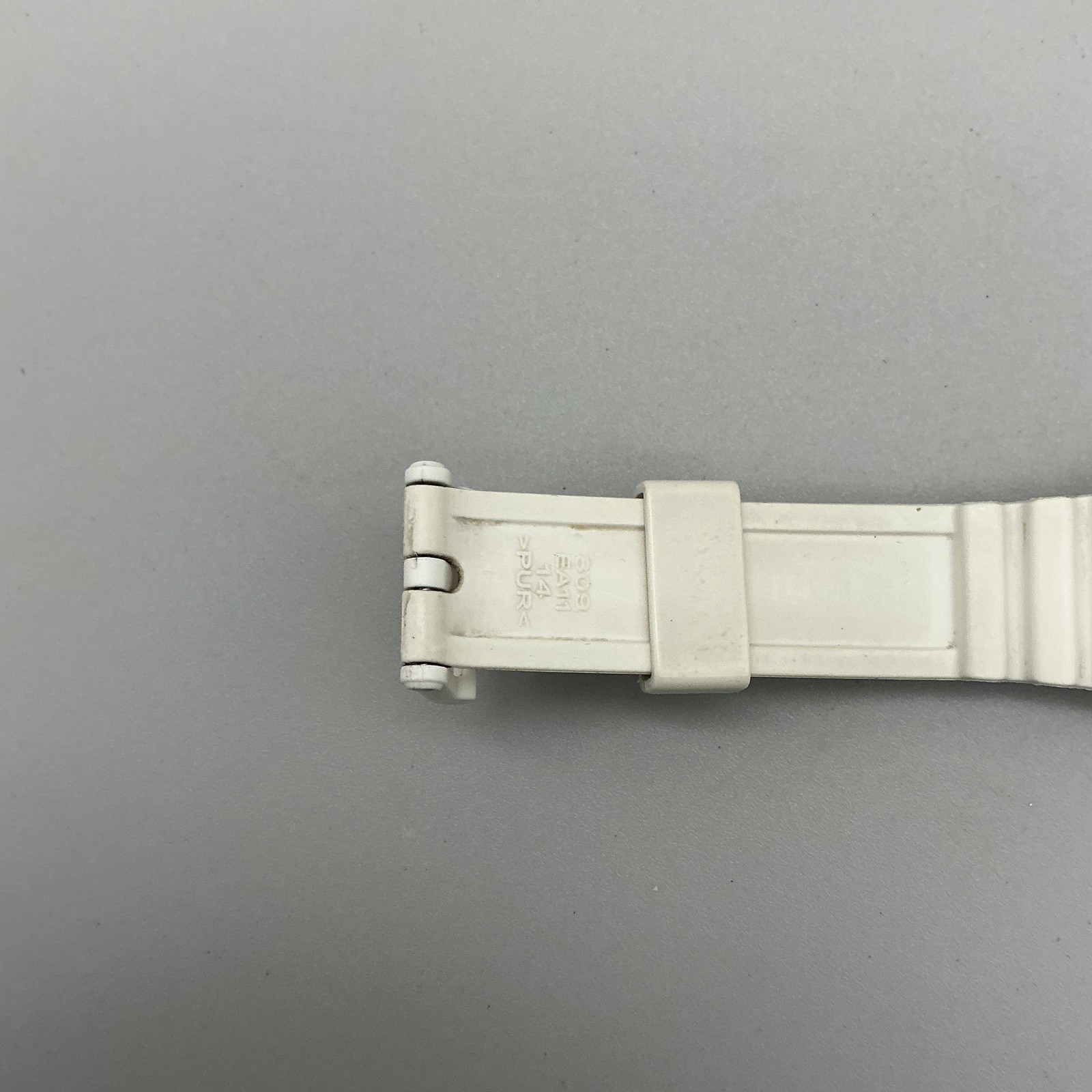 Casio Womens Watch 34mm White Multicolor Dial 100M Date LRW-200H New Battery