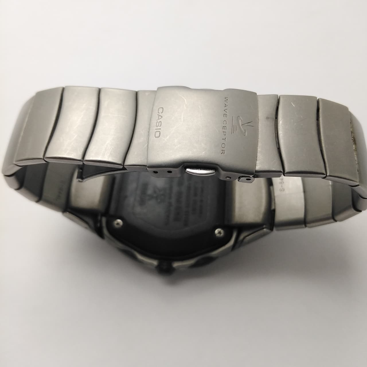 Casio Wave Ceptor WVQ-102H Radio Controlled Quartz 2383 Vintage Men’s Watch