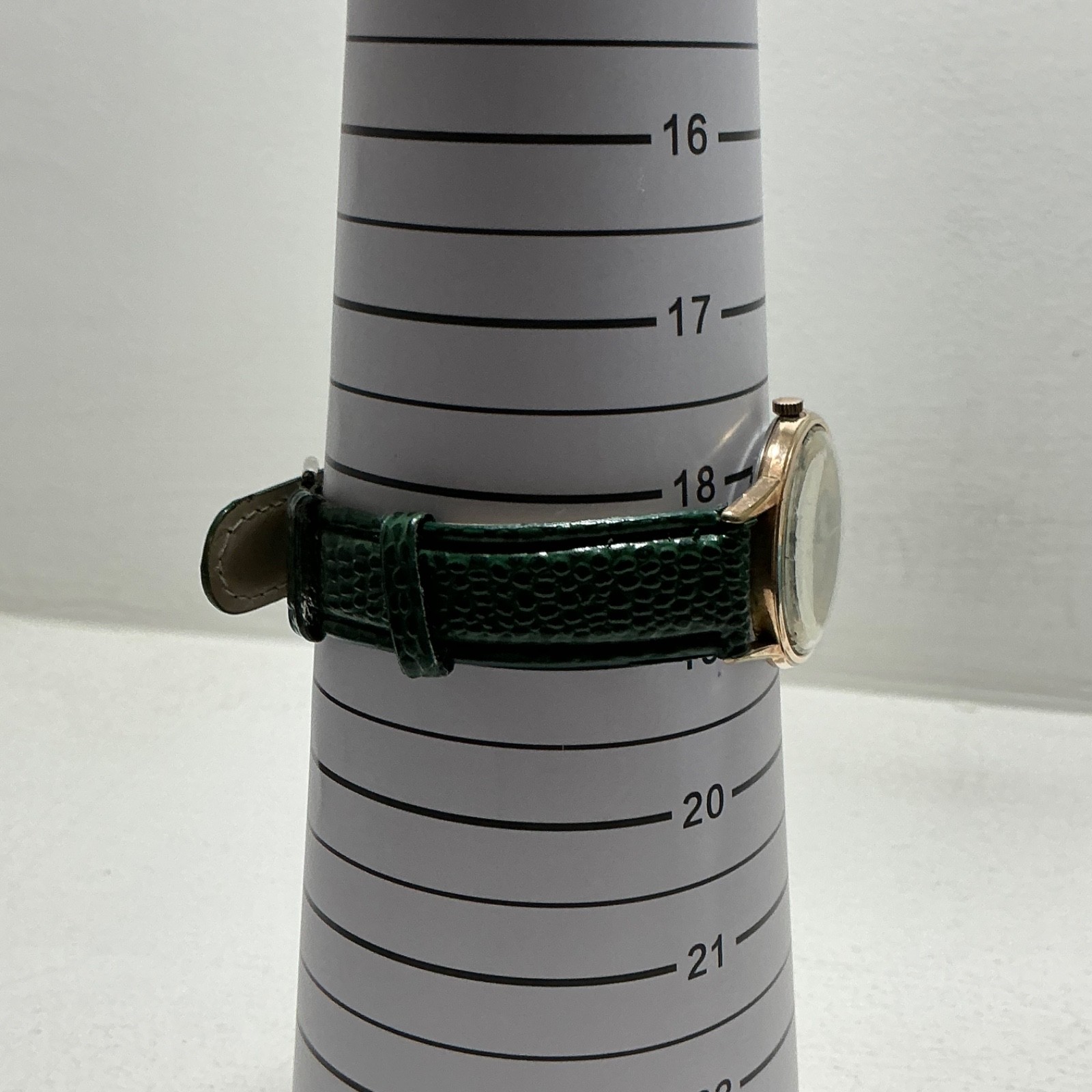 Vintage Roamer Swiss Green Dial Incabloc 17 Manual Wind Watch ~35m