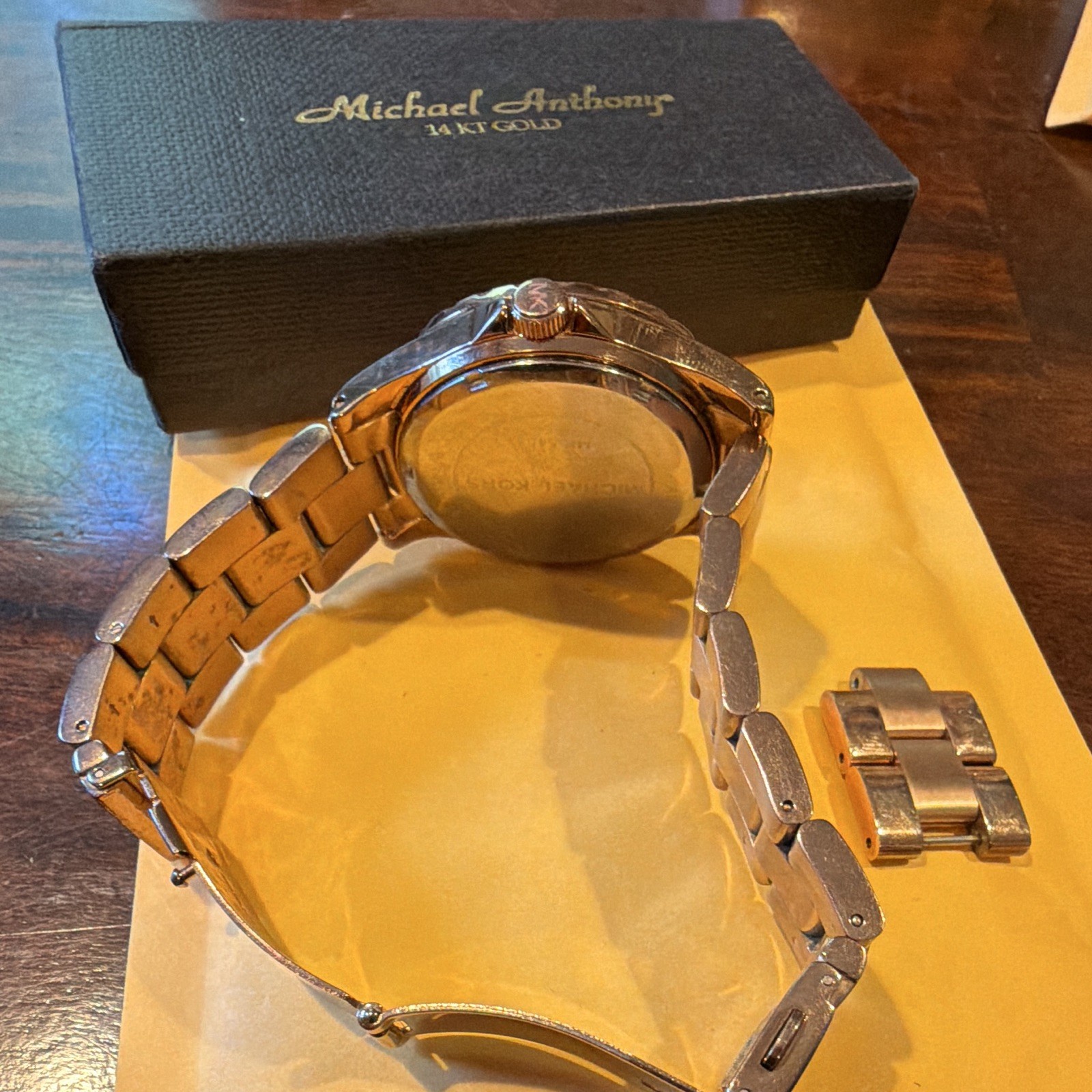 Michael Kors Rose Gold Mother of Pearl Dial Quartz Watch 100m Date Gem Bezel