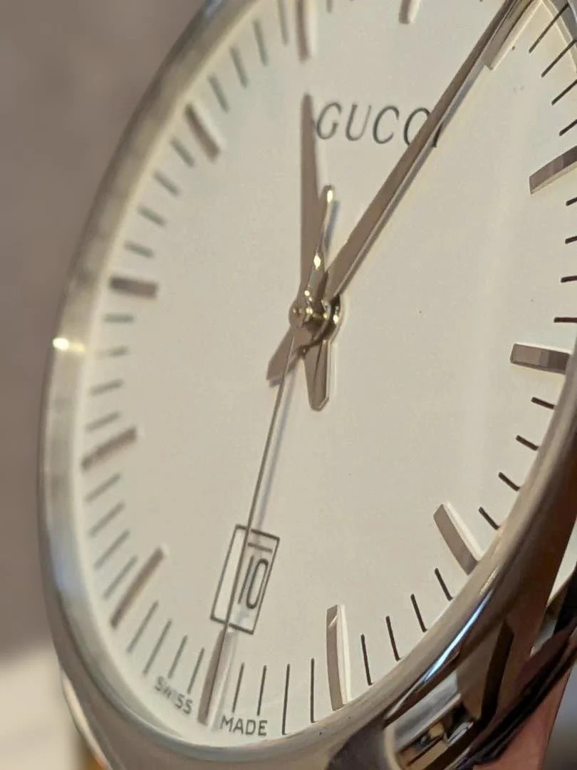 GUCCI 5600M Mens Quartz Stainless Steel White Dial Brown Leather Watch